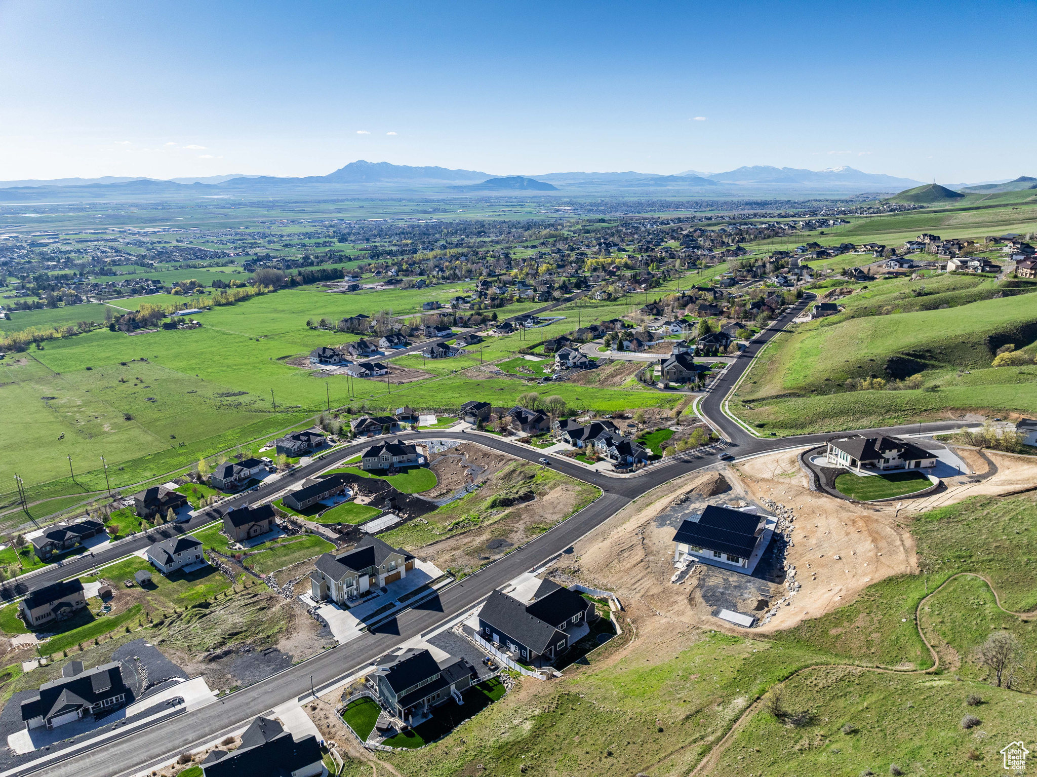 Aerial view featuring a mountain view