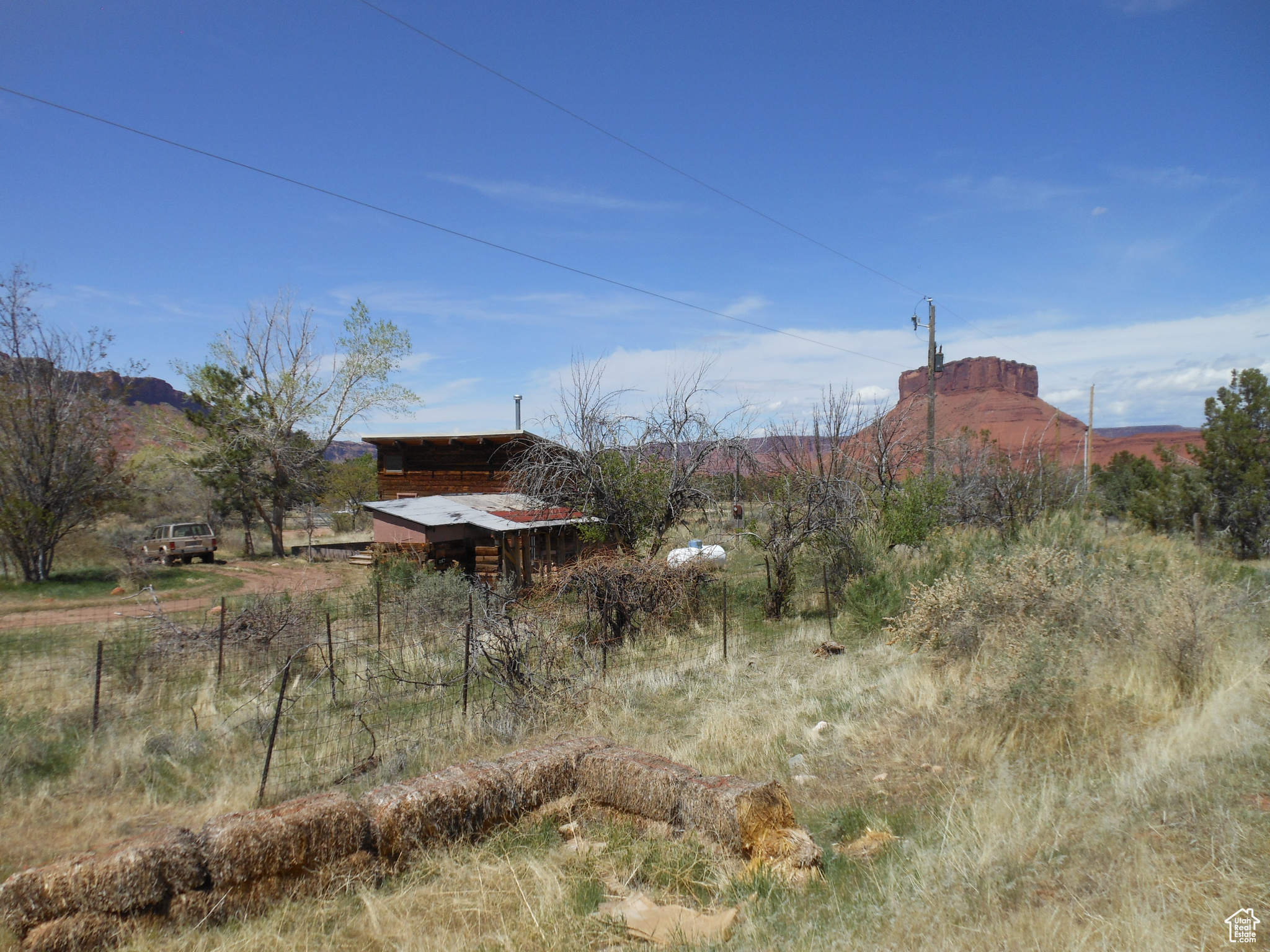 308 E HOLYOAK, Castle Valley, Utah 84532, 1 Bedroom Bedrooms, 4 Rooms Rooms,1 BathroomBathrooms,Residential,For sale,HOLYOAK,1993681