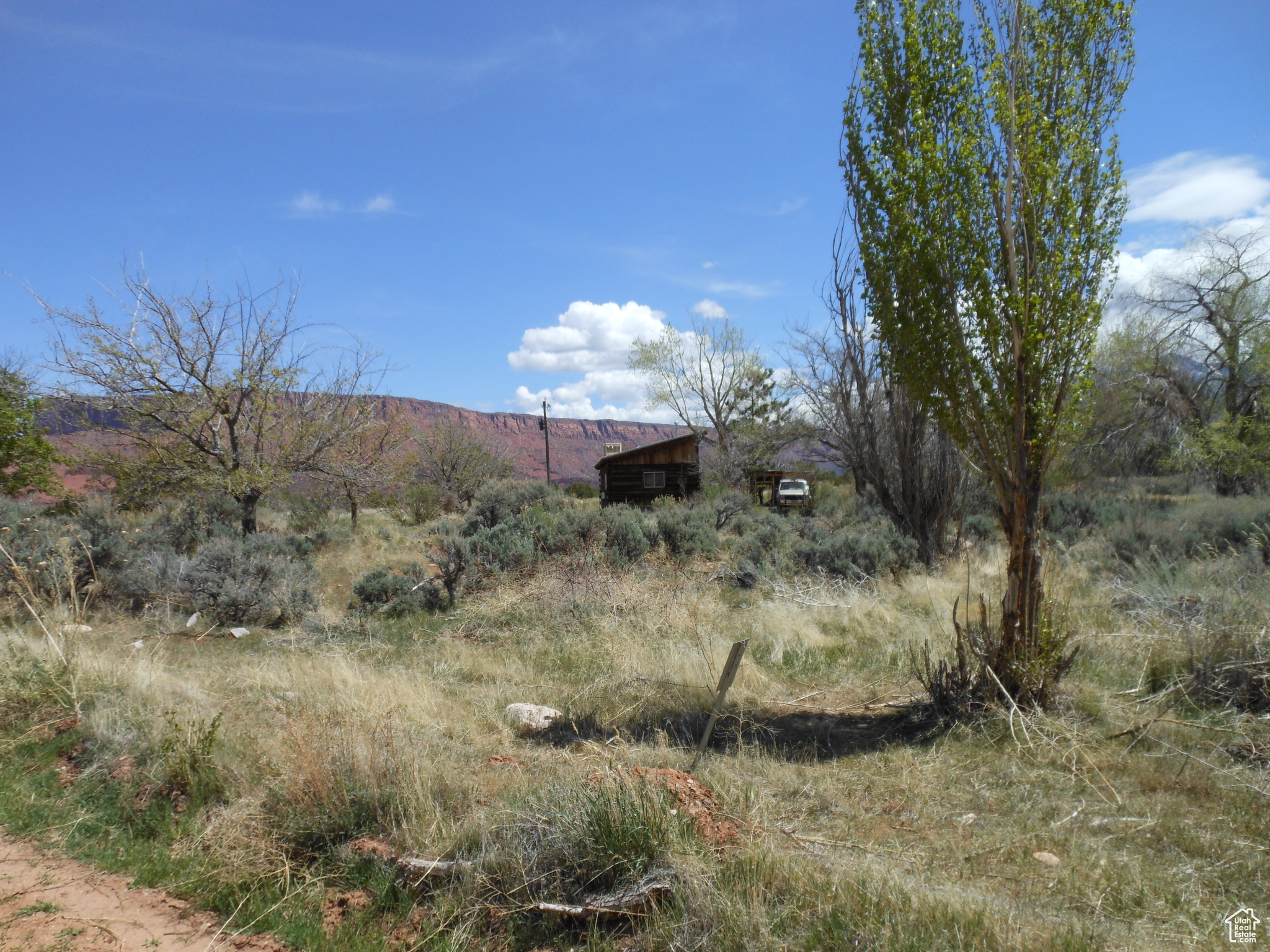 308 E HOLYOAK, Castle Valley, Utah 84532, 1 Bedroom Bedrooms, 4 Rooms Rooms,1 BathroomBathrooms,Residential,For sale,HOLYOAK,1993681