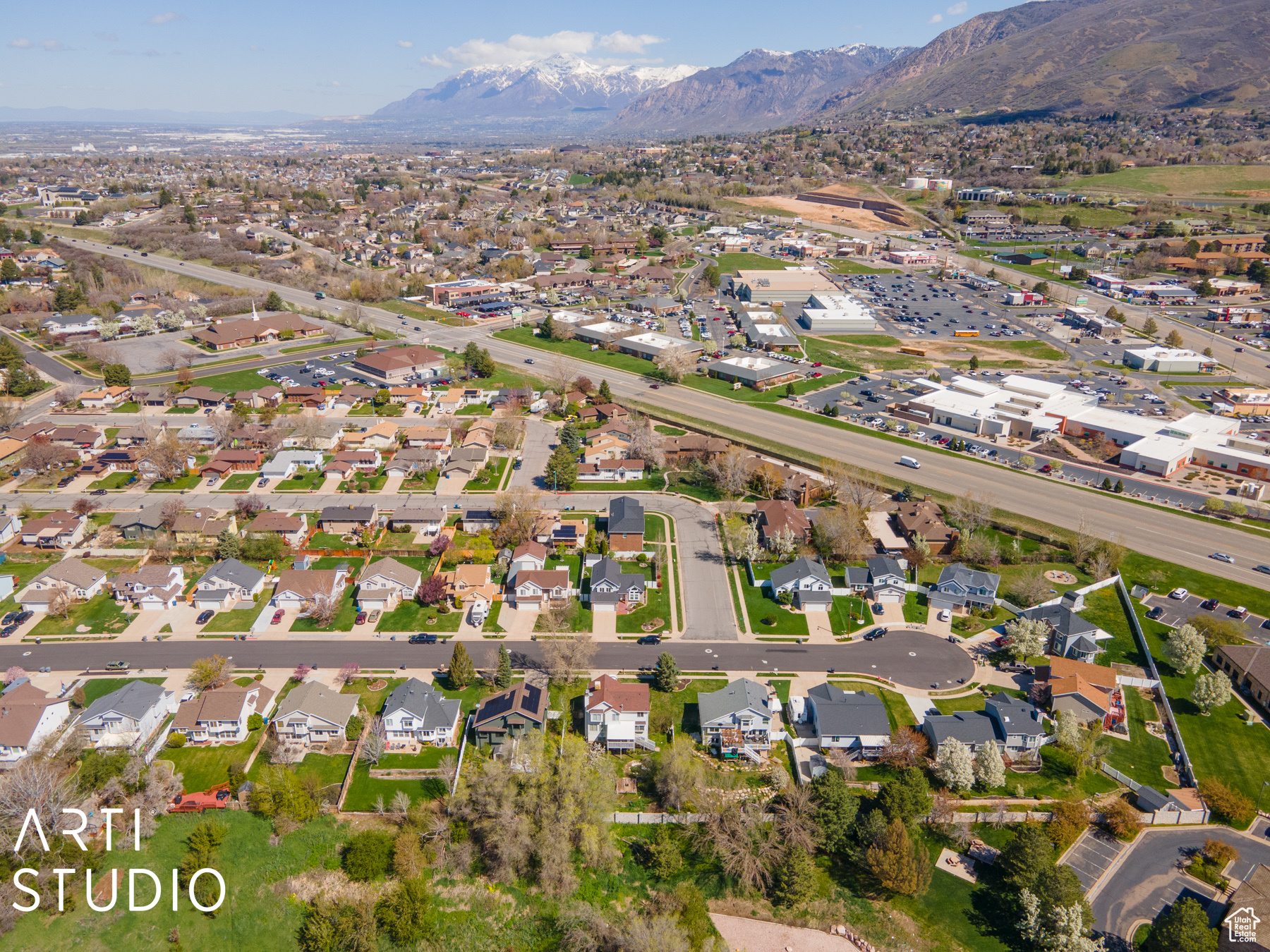 1417 E 5875 S, South Ogden, Utah 84405, 3 Bedrooms Bedrooms, 12 Rooms Rooms,2 BathroomsBathrooms,Residential,For sale,5875,1994113