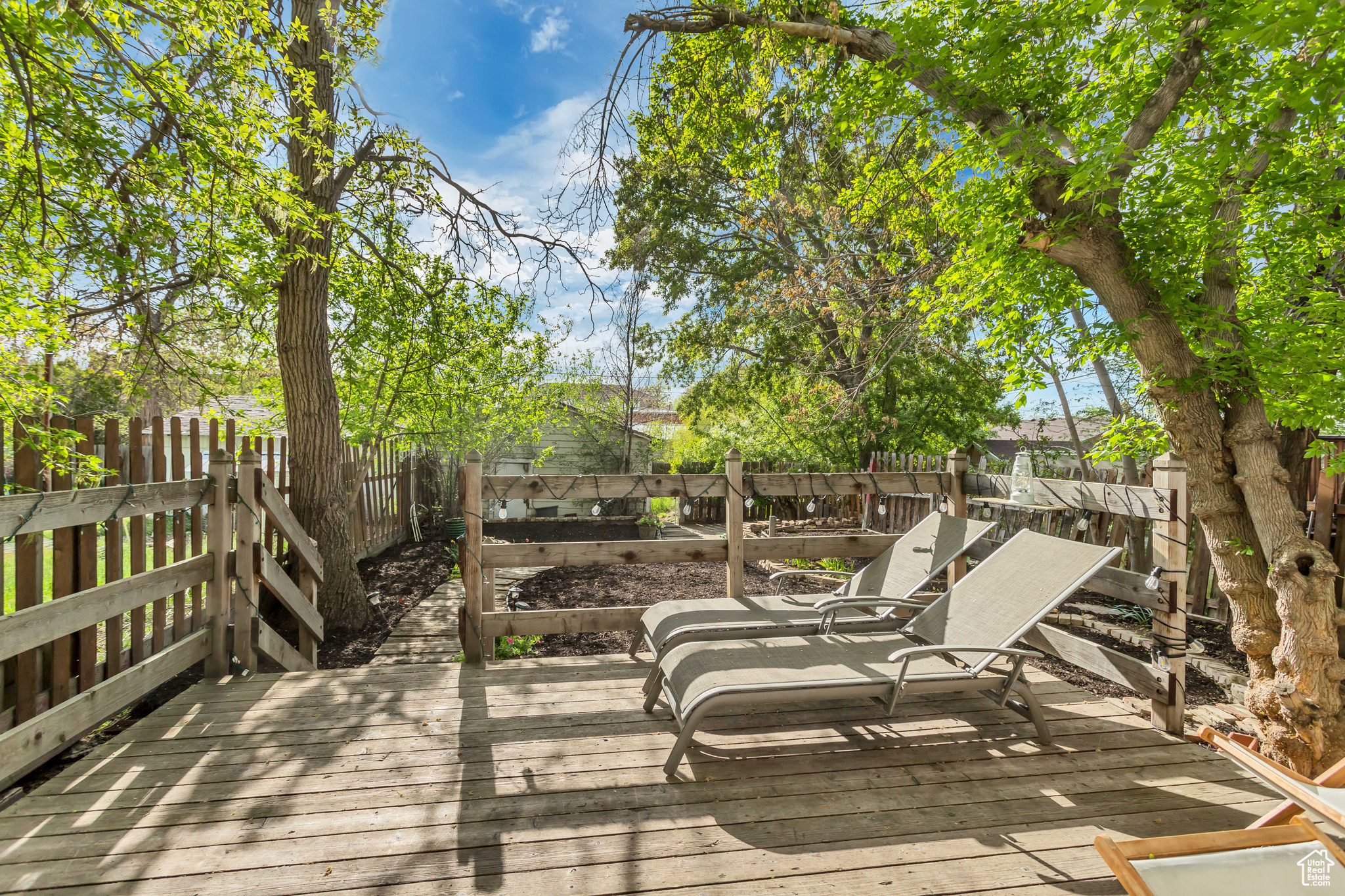 Private back deck, great for soaking up the sun