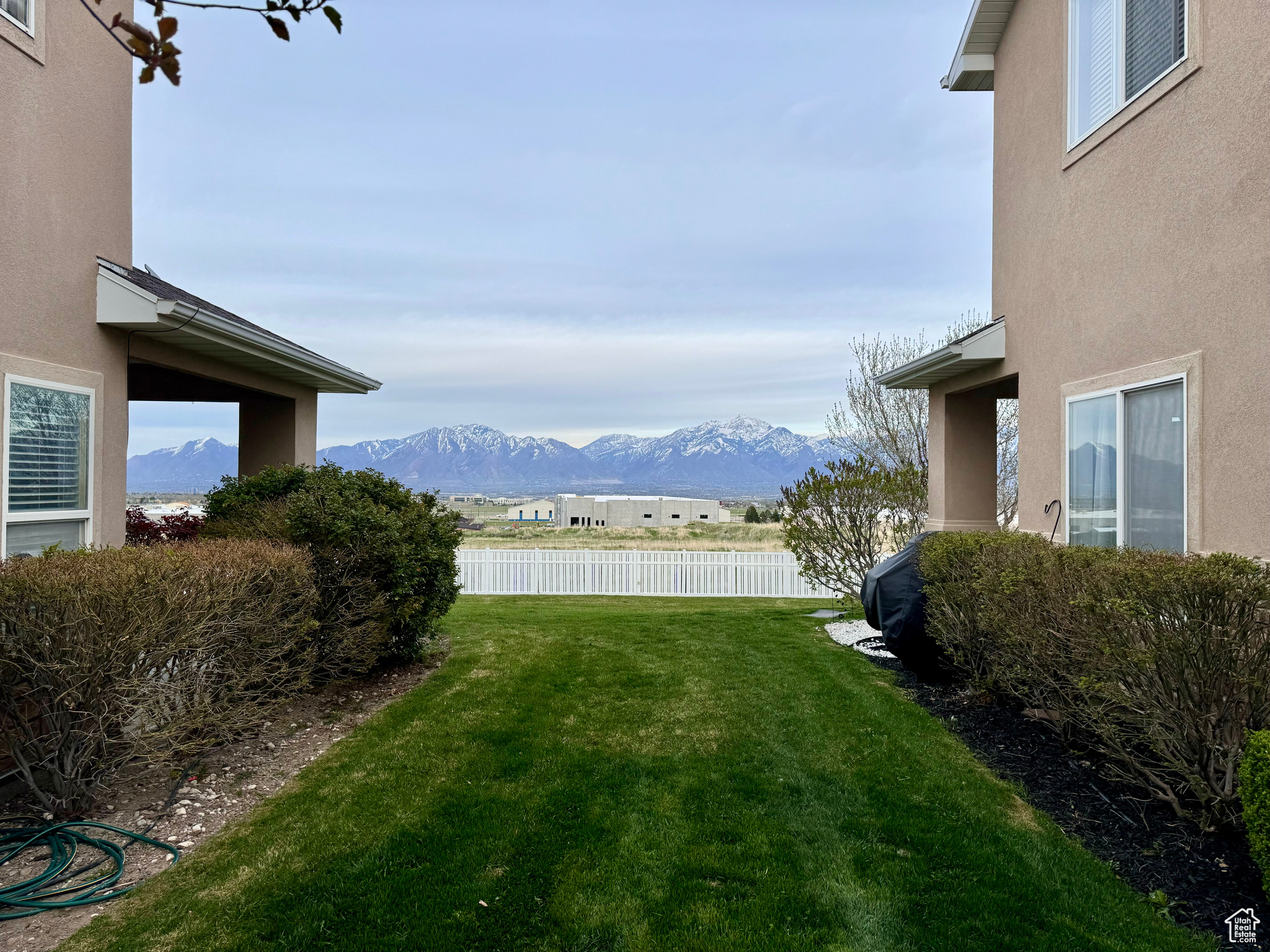 7371 S BRITTANY TOWN W, West Jordan, Utah 84084, 3 Bedrooms Bedrooms, 12 Rooms Rooms,2 BathroomsBathrooms,Residential,For sale,BRITTANY TOWN,1994714