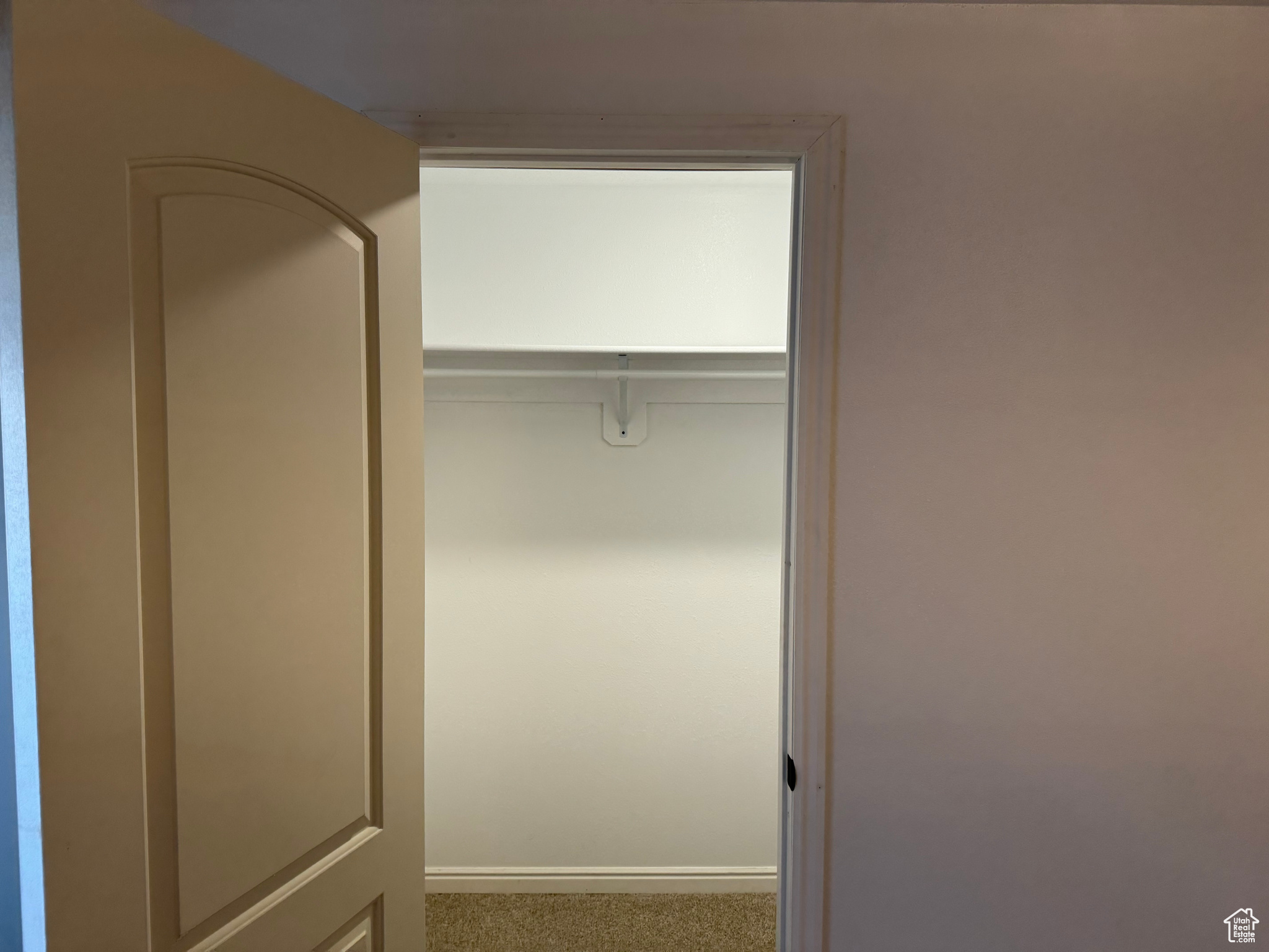 bedroom 4 walk-in closet