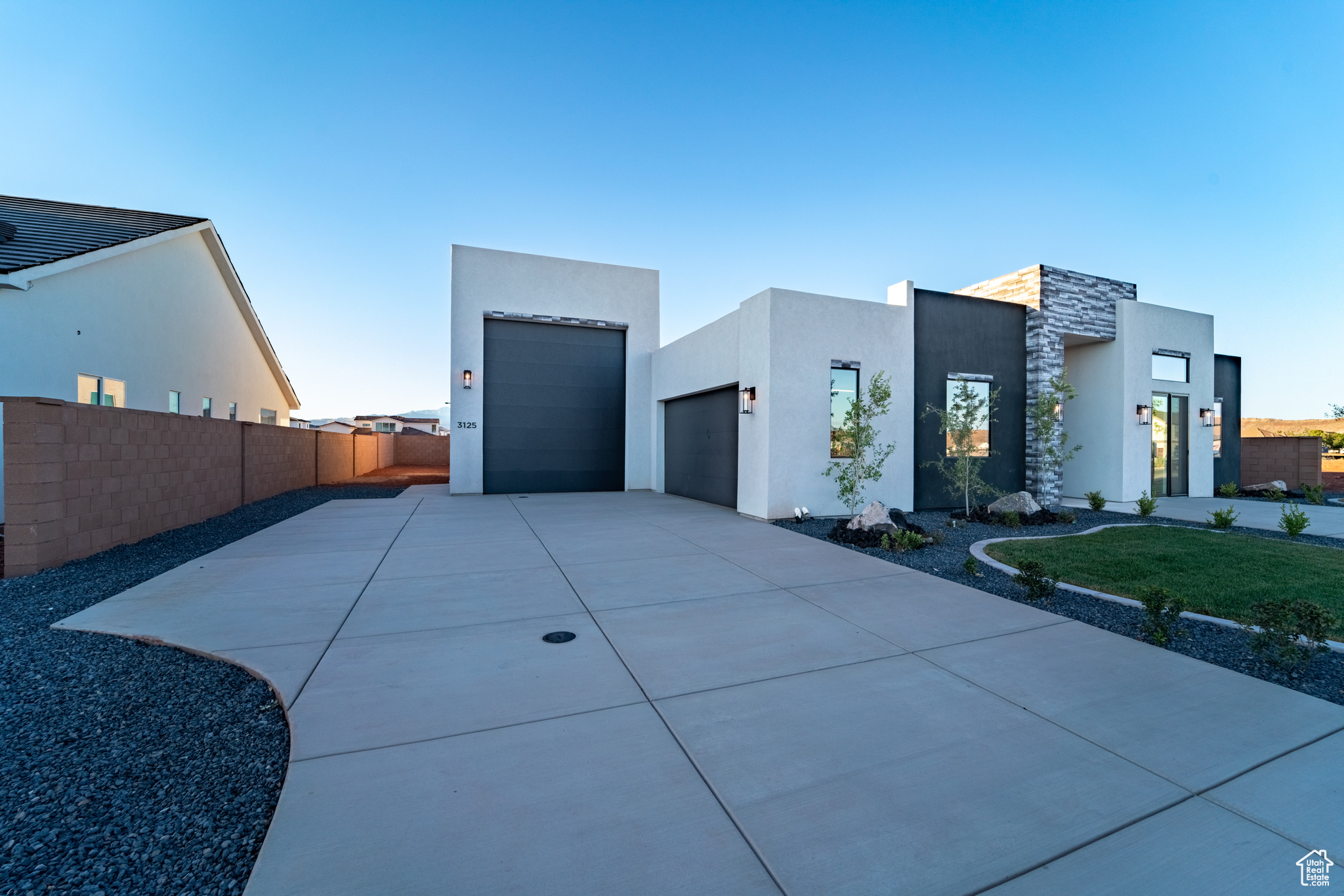 Contemporary house featuring a garage