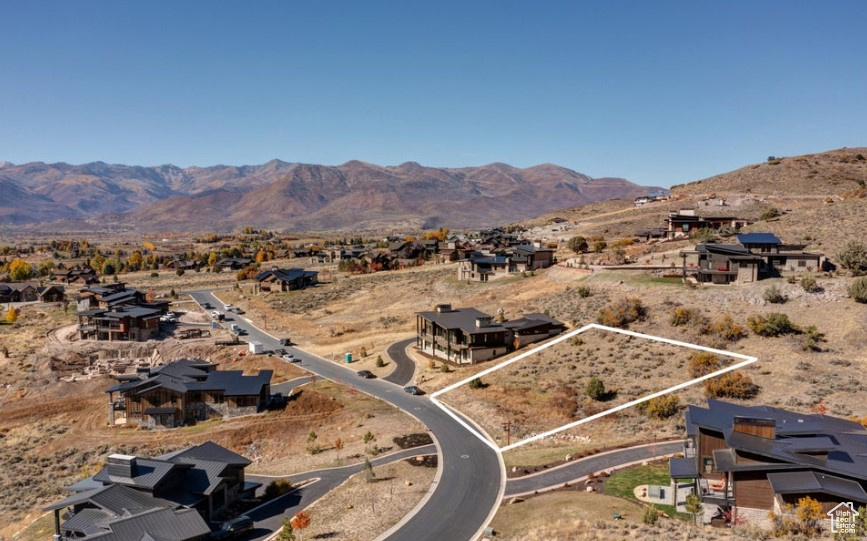 Drone / aerial view featuring a mountain view