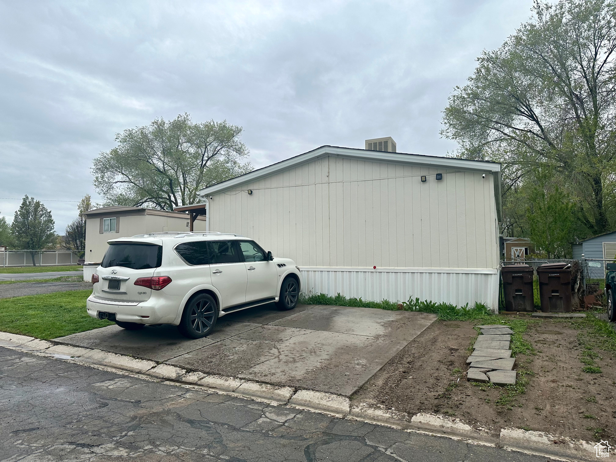 View of the front of the property's parking spaces