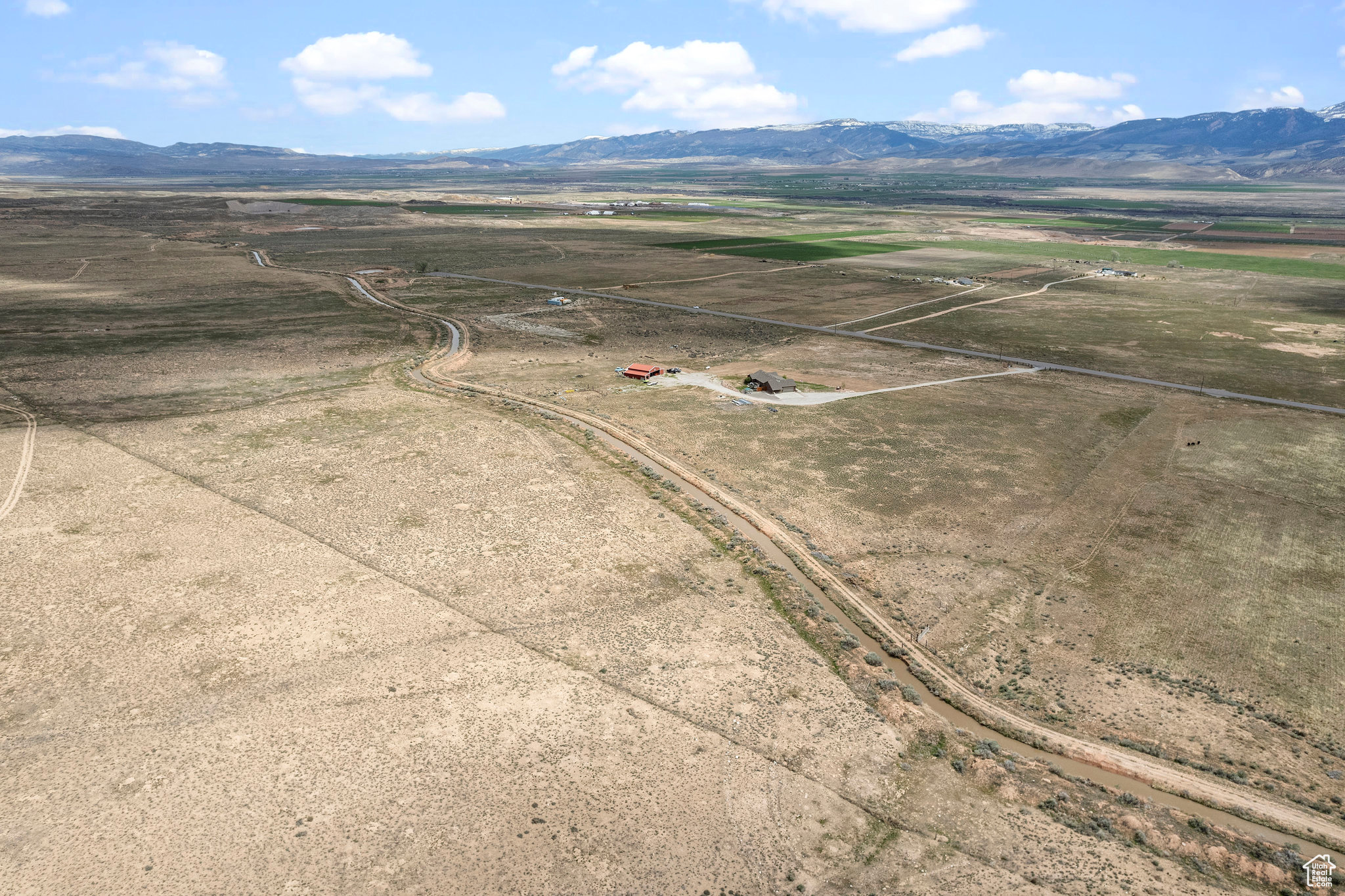 Bird's eye view with a rural view and a mountain view