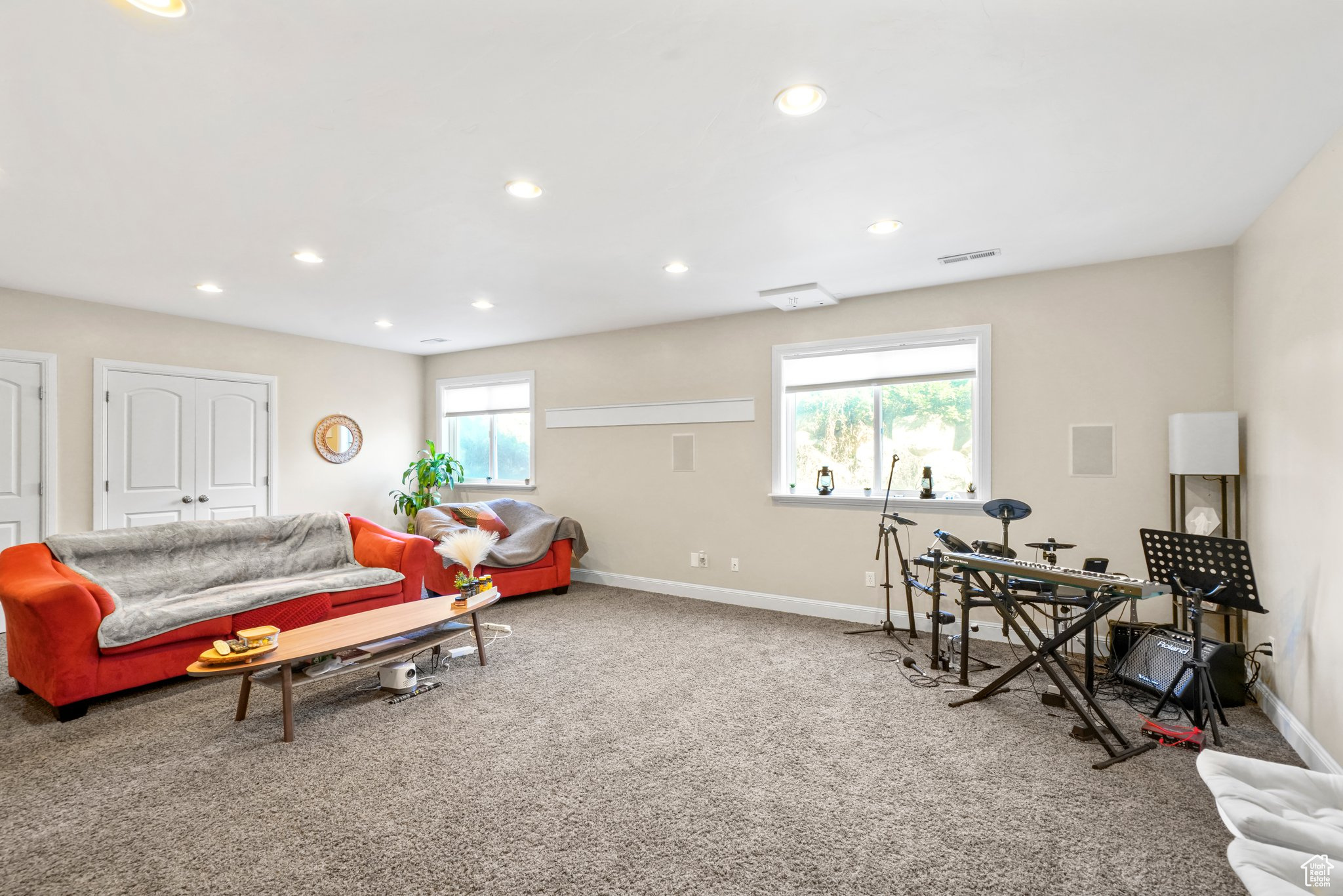 Basement Living room with carpet