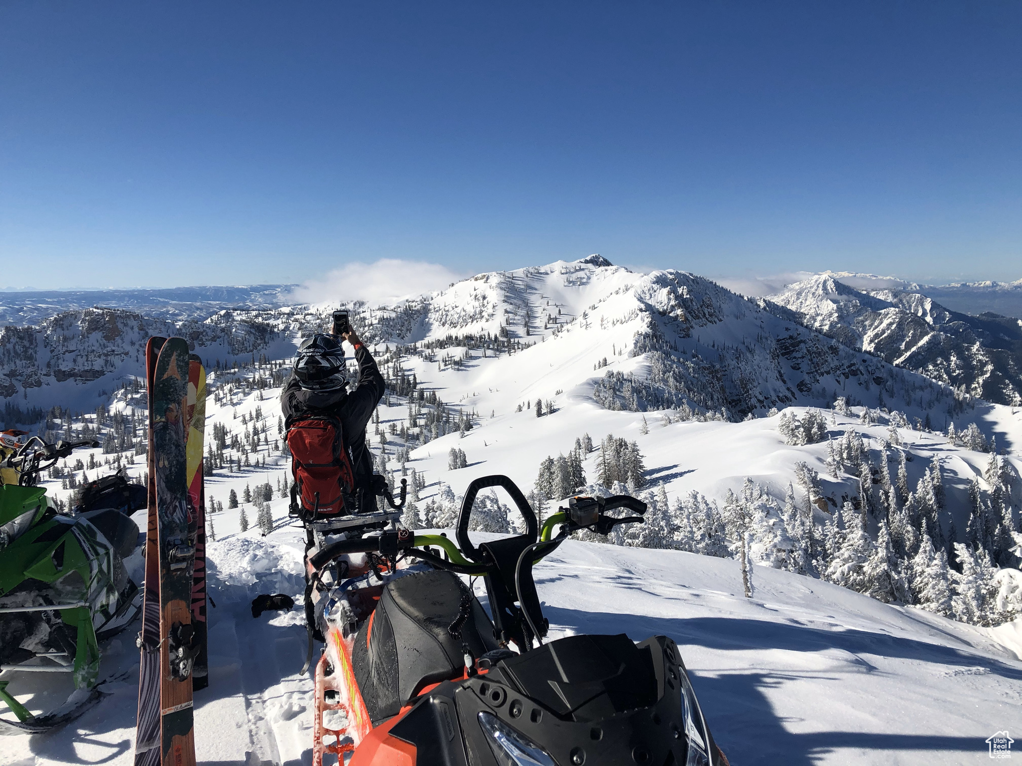 Sled Skiing within minutes.