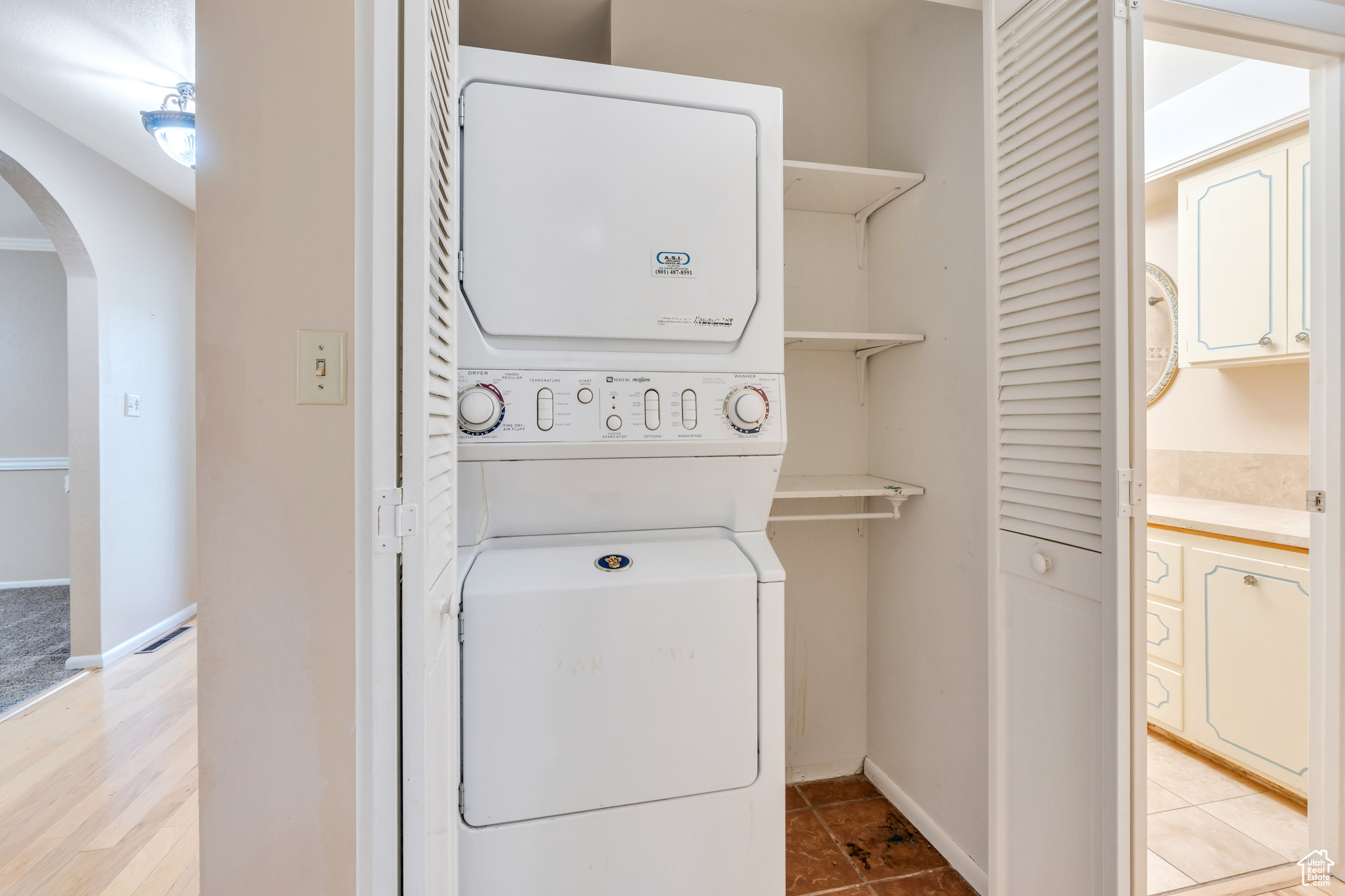 Laundry room featuring a stunning washing machine and dryer