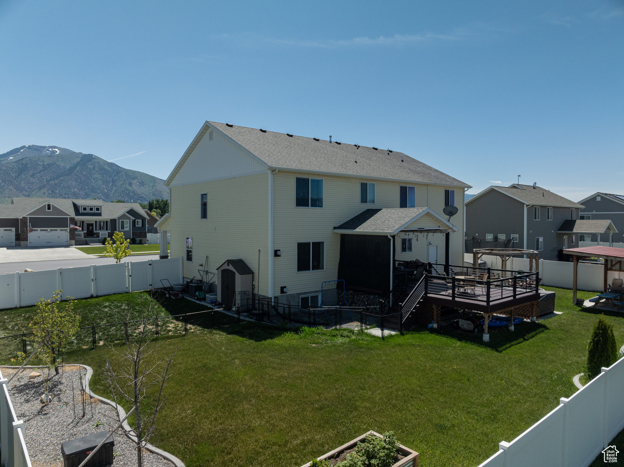 2557 S 1000 W, Nibley, Utah 84321, 7 Bedrooms Bedrooms, 19 Rooms Rooms,3 BathroomsBathrooms,Residential,For sale,1000,1995663