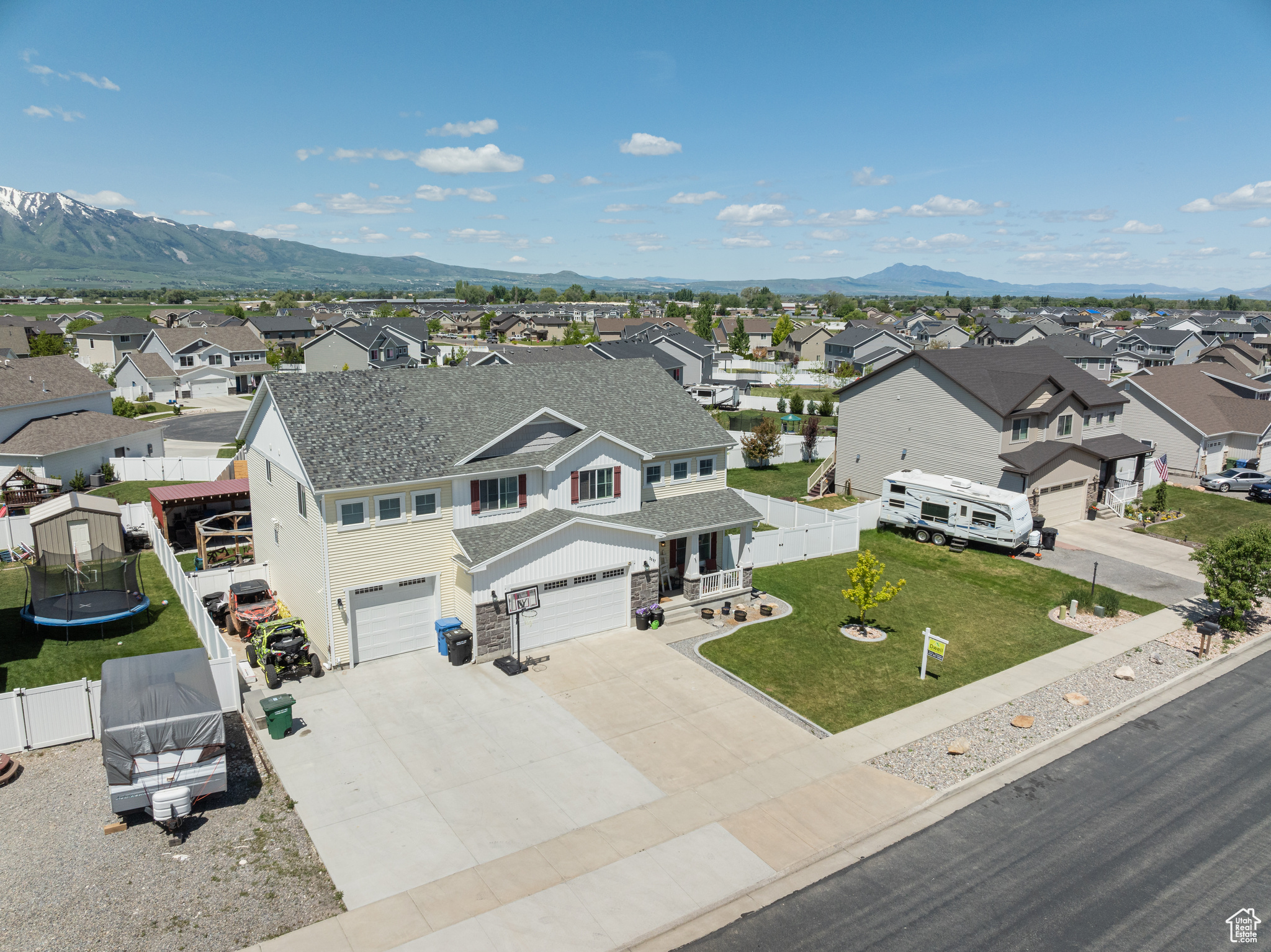 2557 S 1000 W, Nibley, Utah 84321, 7 Bedrooms Bedrooms, 19 Rooms Rooms,3 BathroomsBathrooms,Residential,For sale,1000,1995663