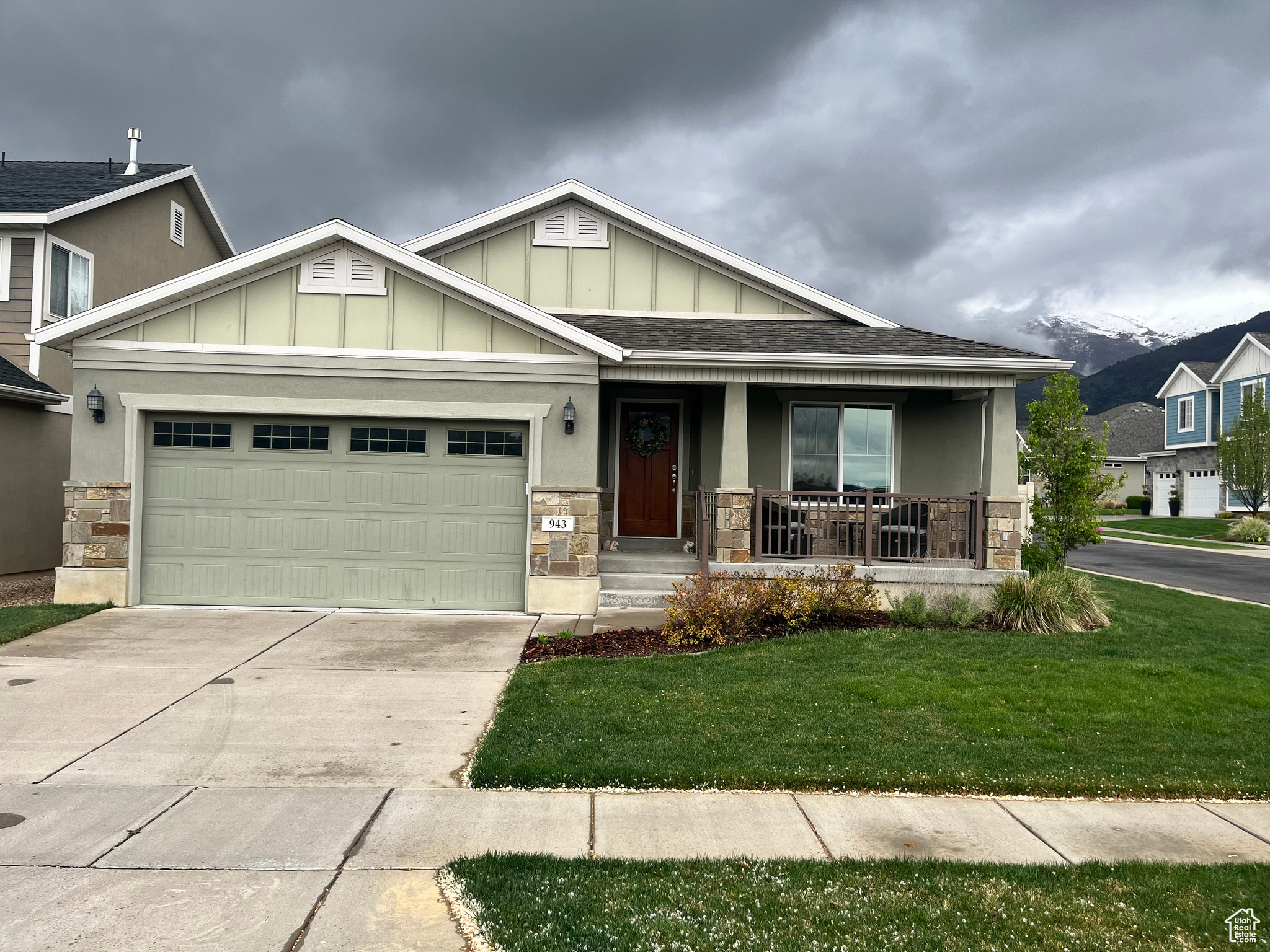943 S DAISY, Fruit Heights, Utah 84037, 5 Bedrooms Bedrooms, 13 Rooms Rooms,2 BathroomsBathrooms,Residential,For sale,DAISY,1995934