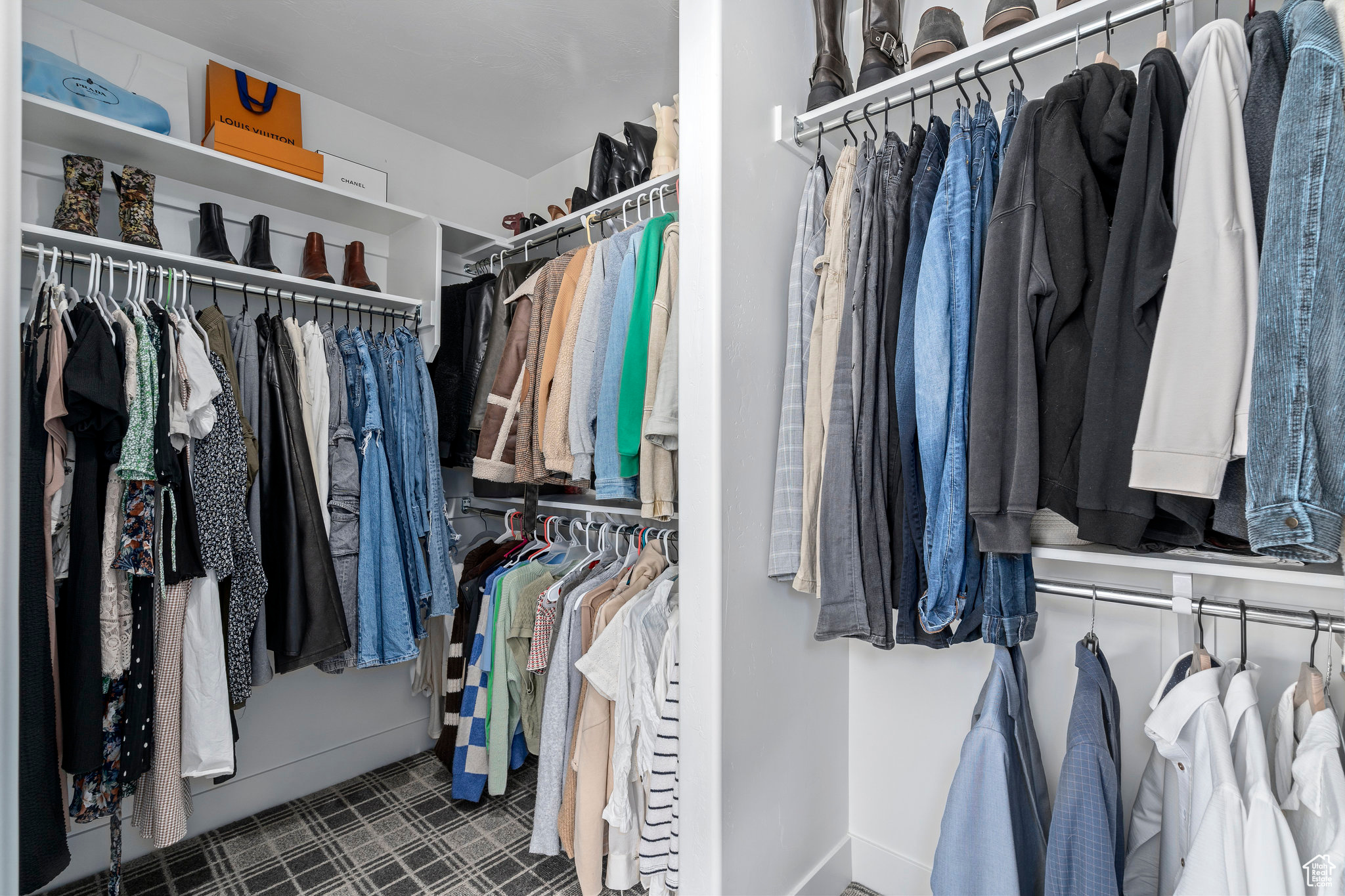 MASTER CLOSET