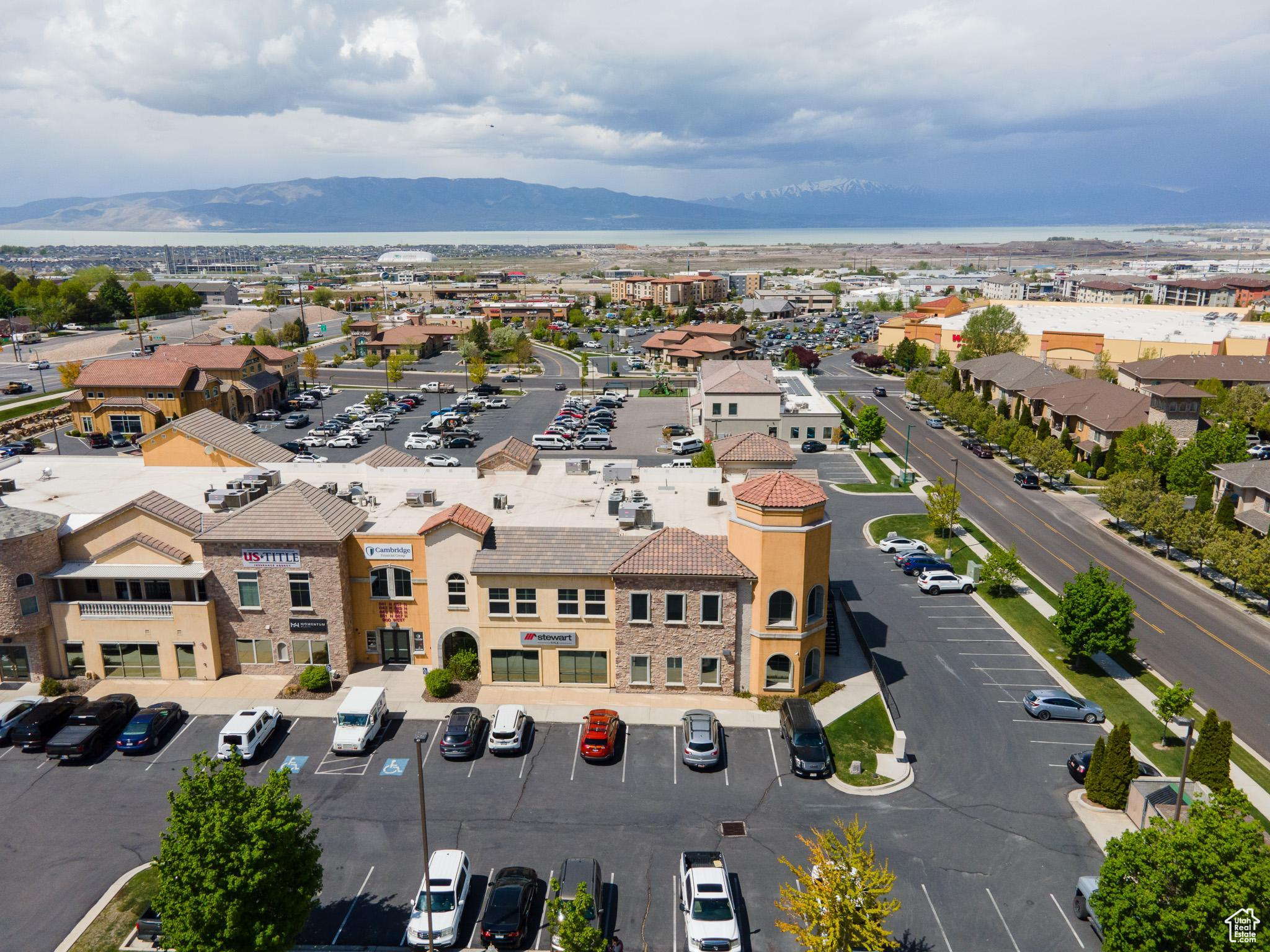 Bird's eye view featuring a mountain view