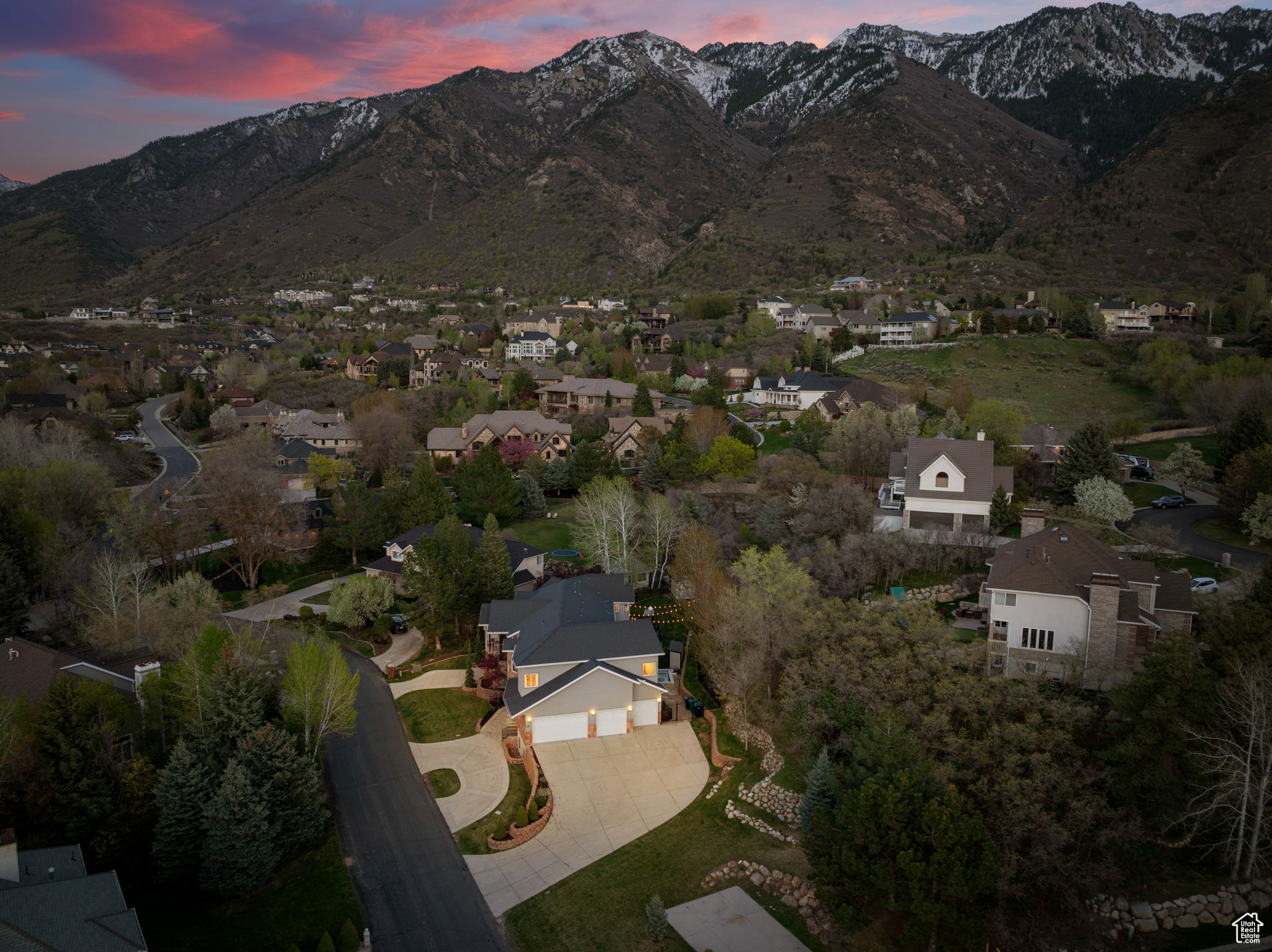 Aerial view at dusk with a mountain view