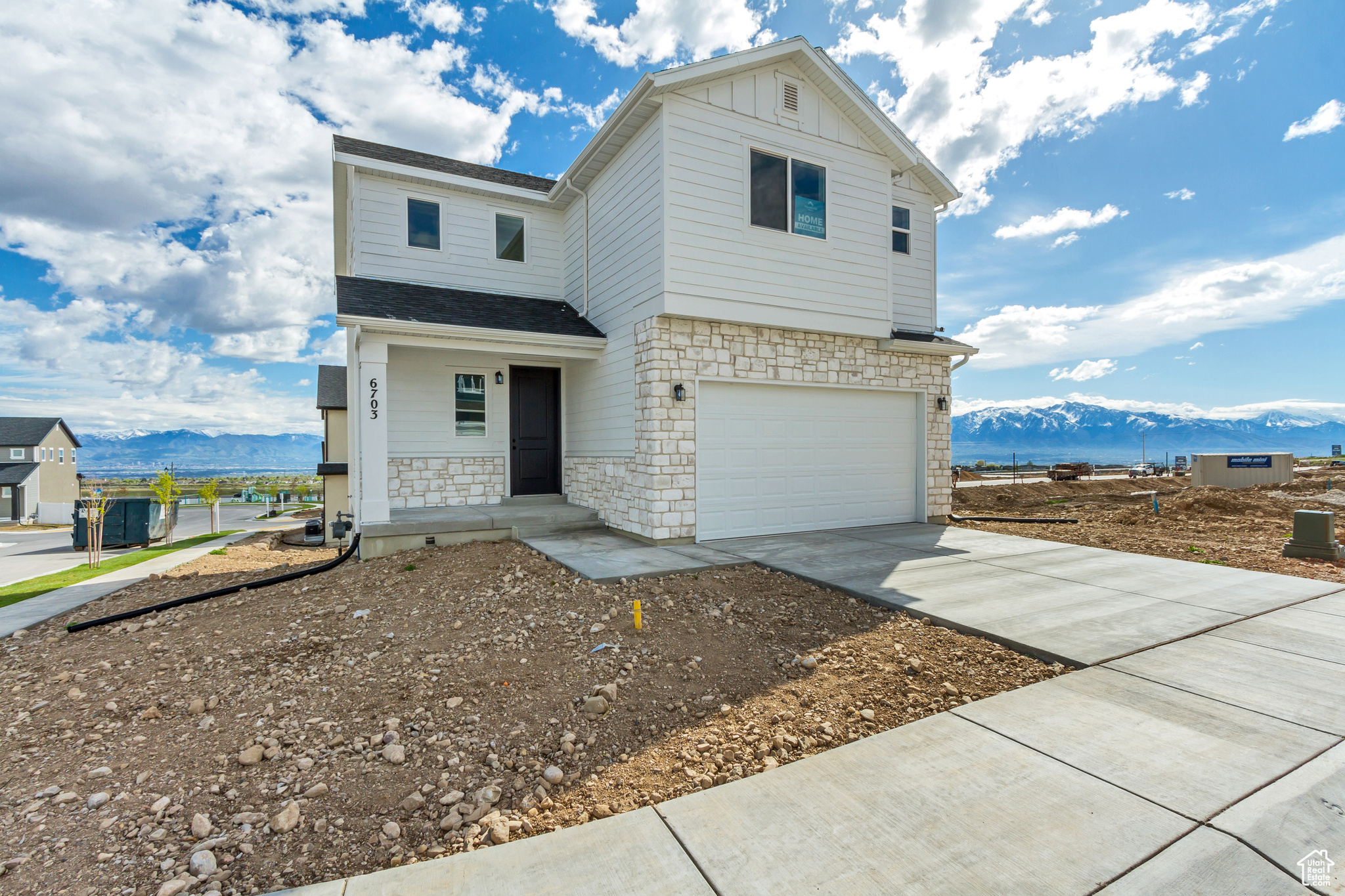 6703 S QUARTER CREEK W #122, West Jordan, Utah 84081, 3 Bedrooms Bedrooms, 11 Rooms Rooms,2 BathroomsBathrooms,Residential,For sale,QUARTER CREEK,1996780