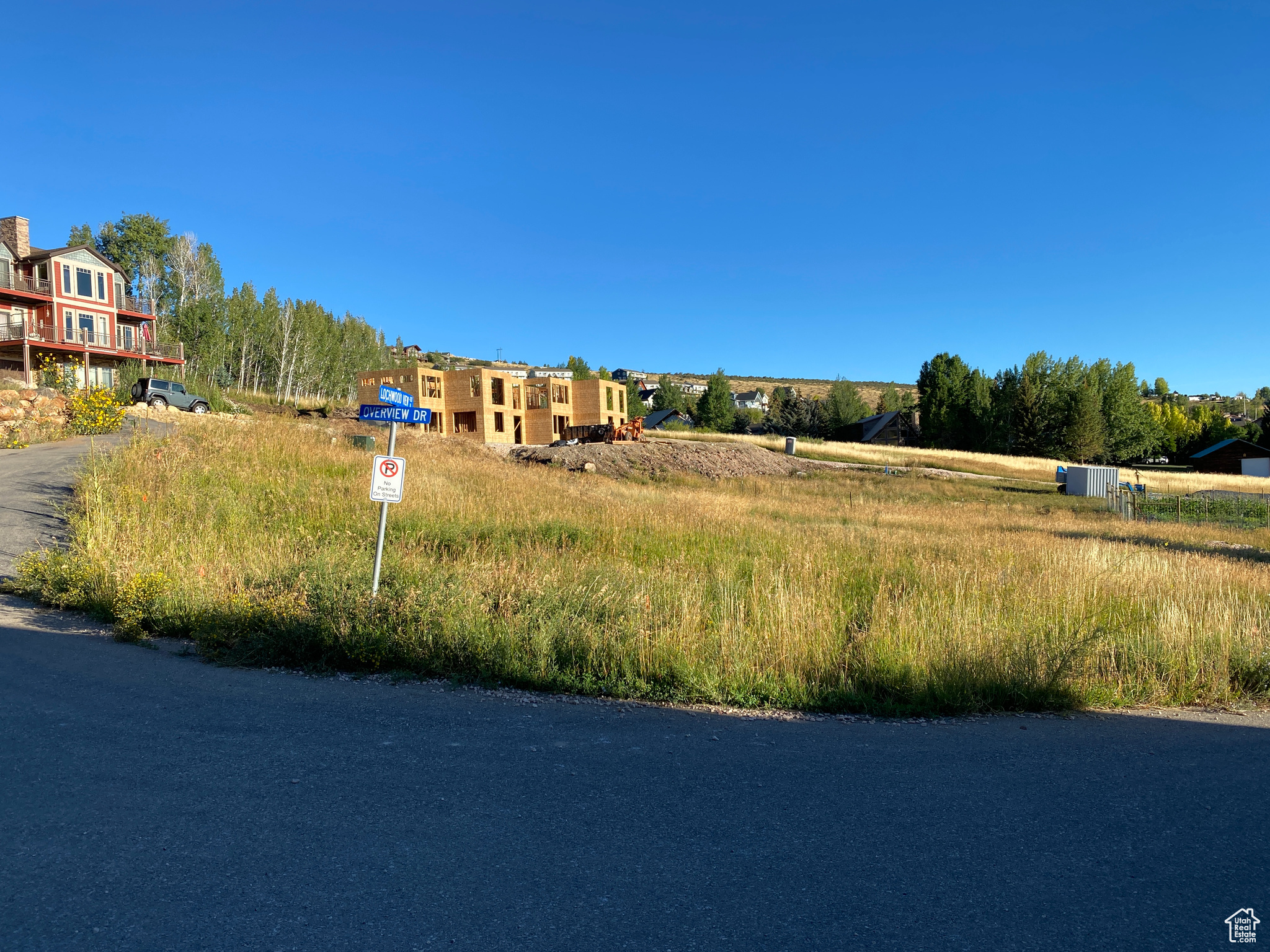 View of road and corner of lot