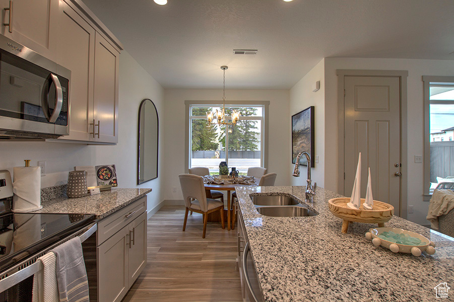 Kitchen/Dining Room