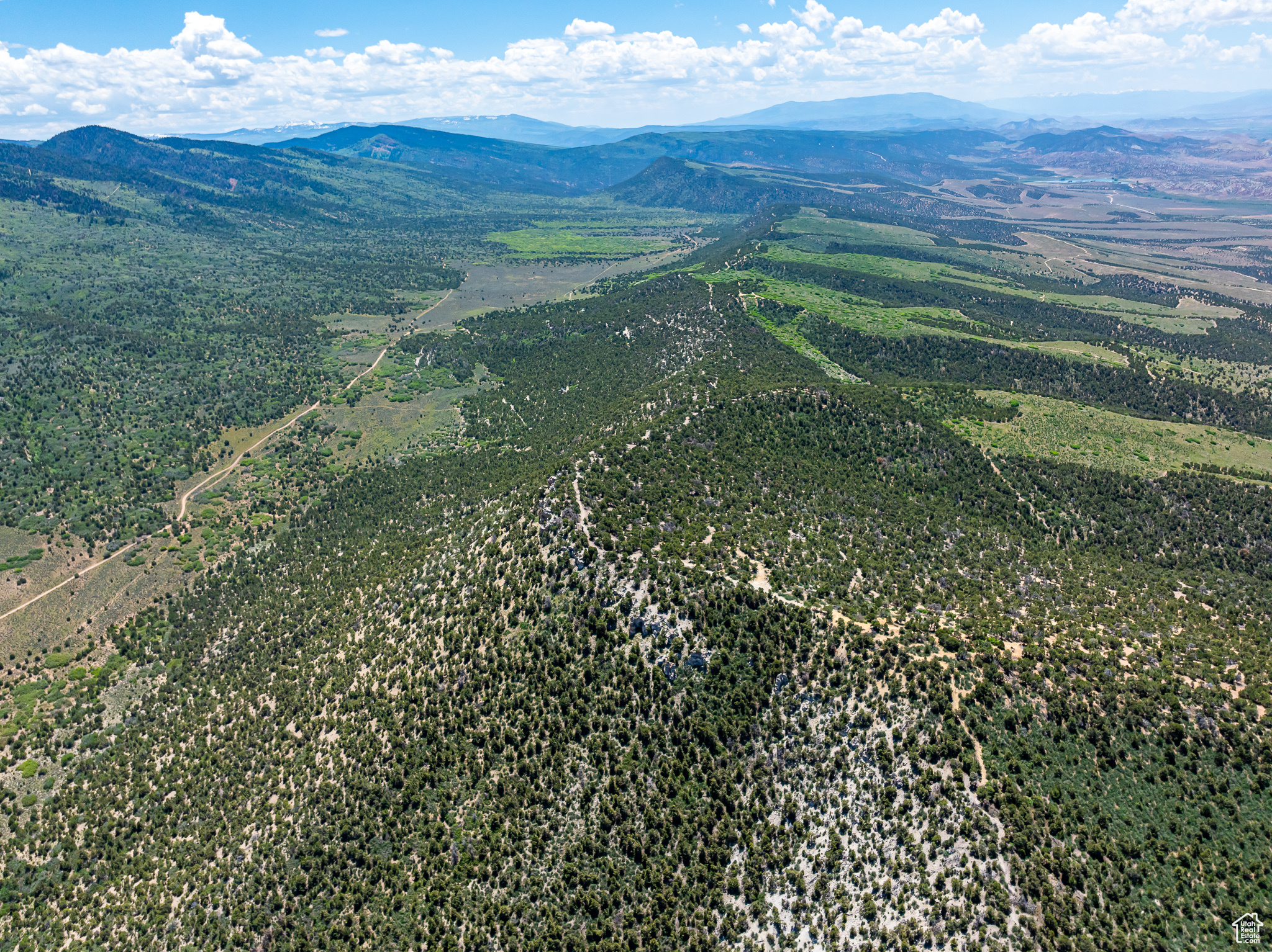 Bird's eye view with a mountain view