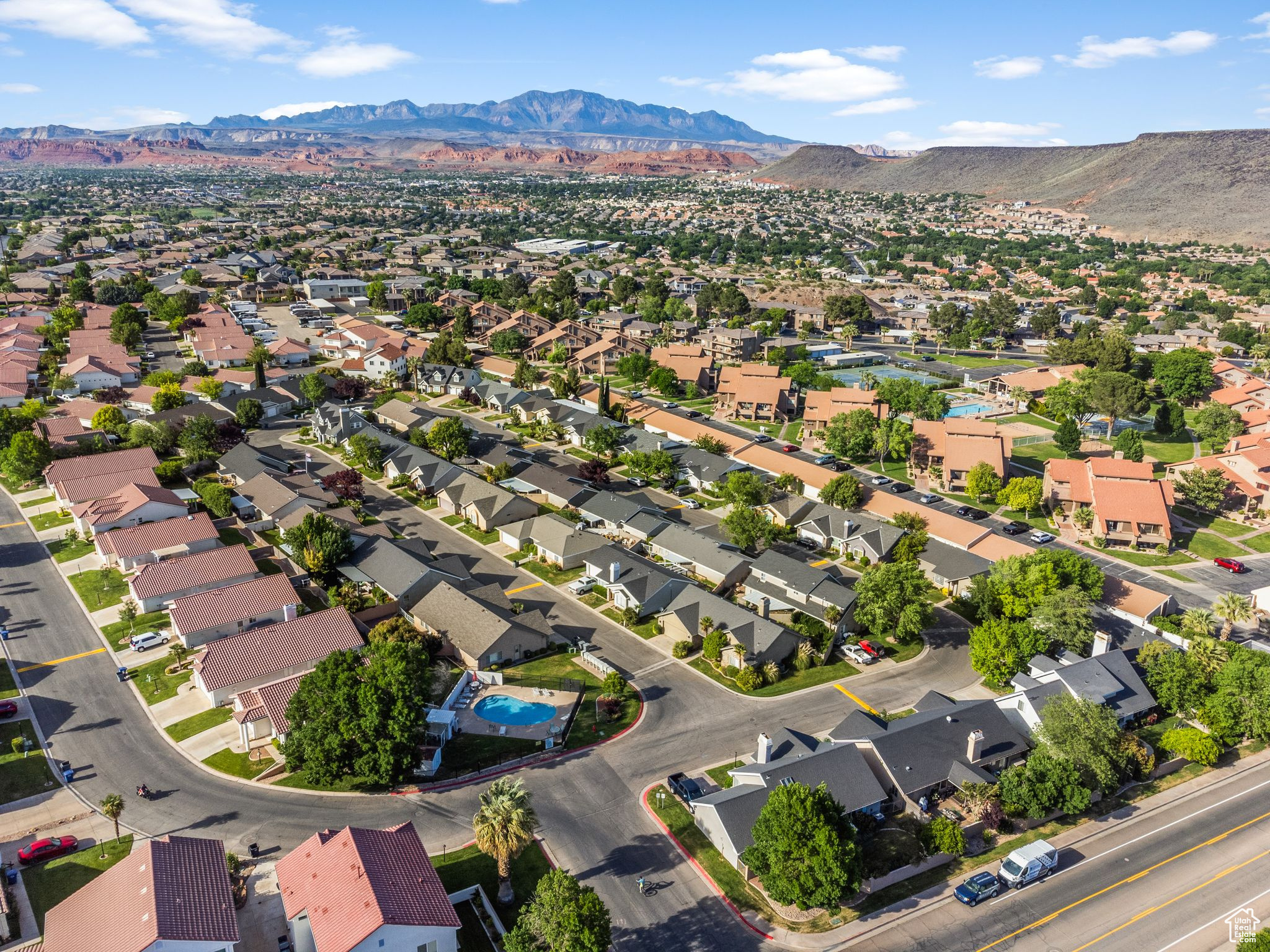 2050 W CANYON VIEW #21, St. George, Utah 84770, 3 Bedrooms Bedrooms, 10 Rooms Rooms,1 BathroomBathrooms,Residential,For sale,CANYON VIEW,1997599