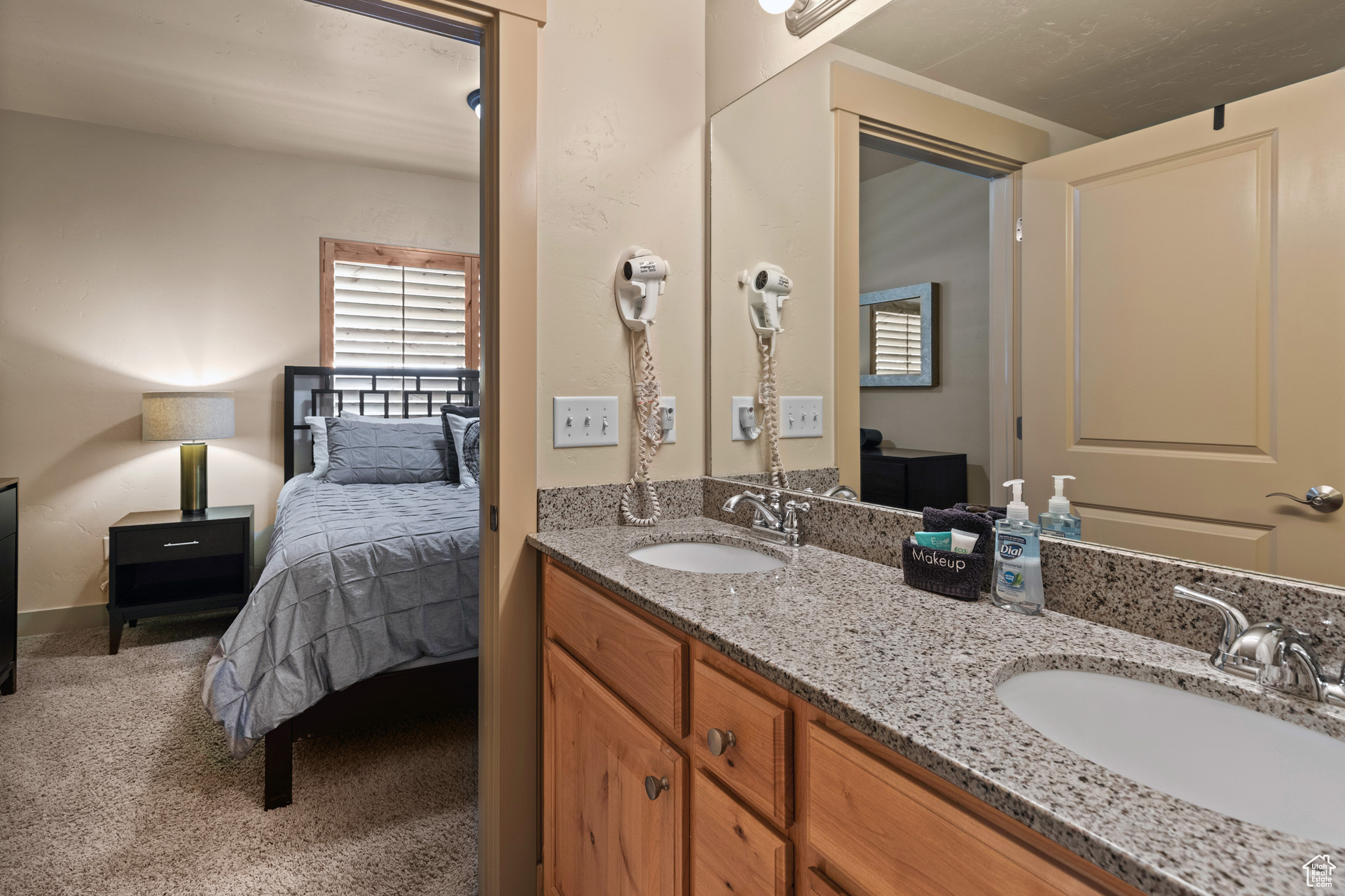 Bathroom with double sink vanity