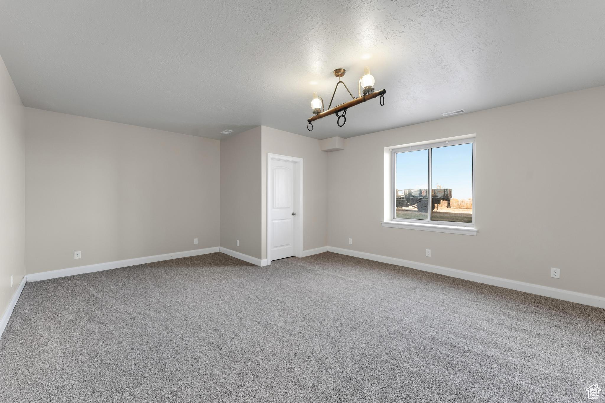 Large basement bedroom (1 of 2 bedrooms in basement)