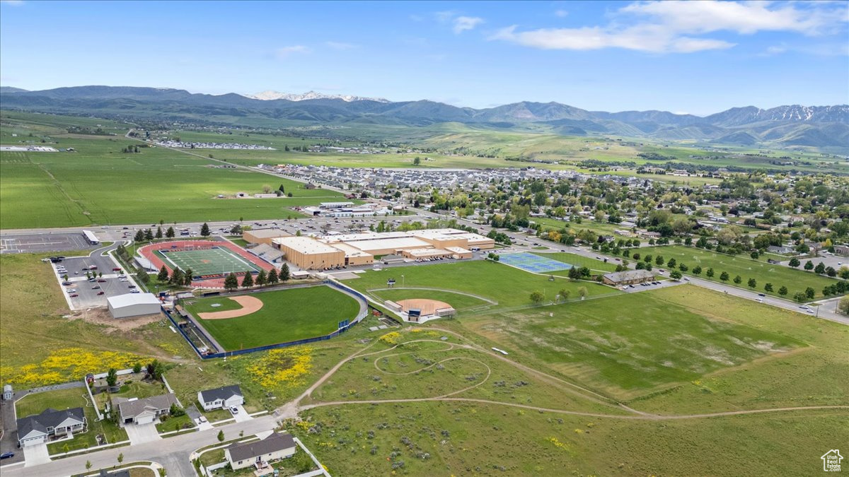 Bird's eye view featuring a mountain view