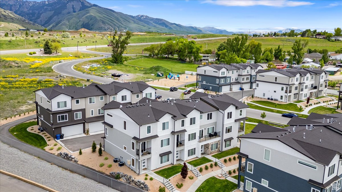 Drone / aerial view featuring a mountain view