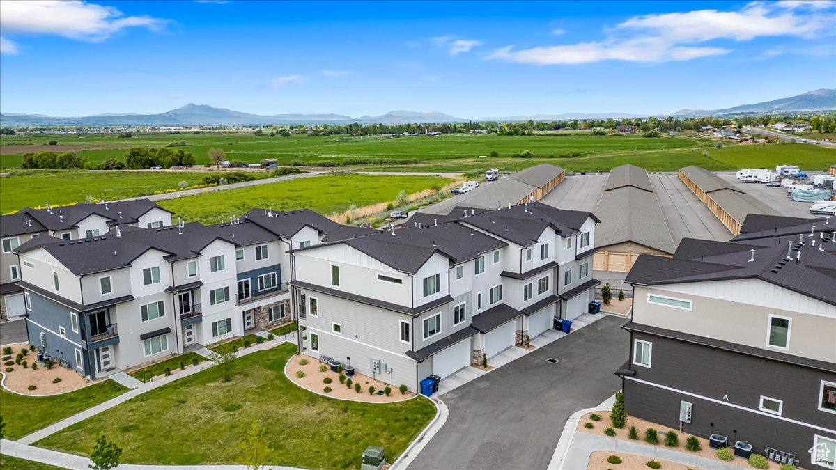 Bird's eye view featuring a mountain view