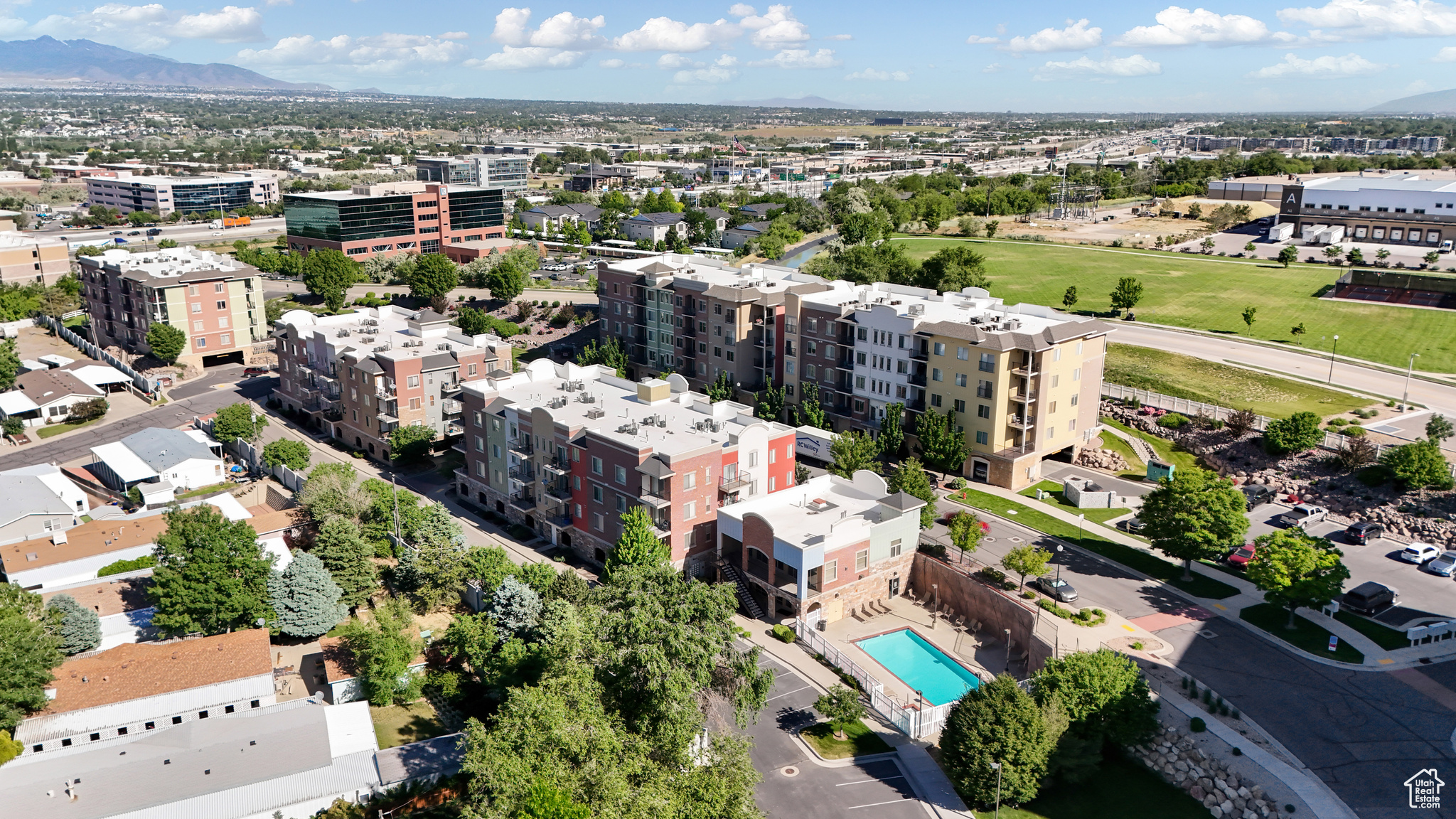 Birds eye view of property with a mountain view