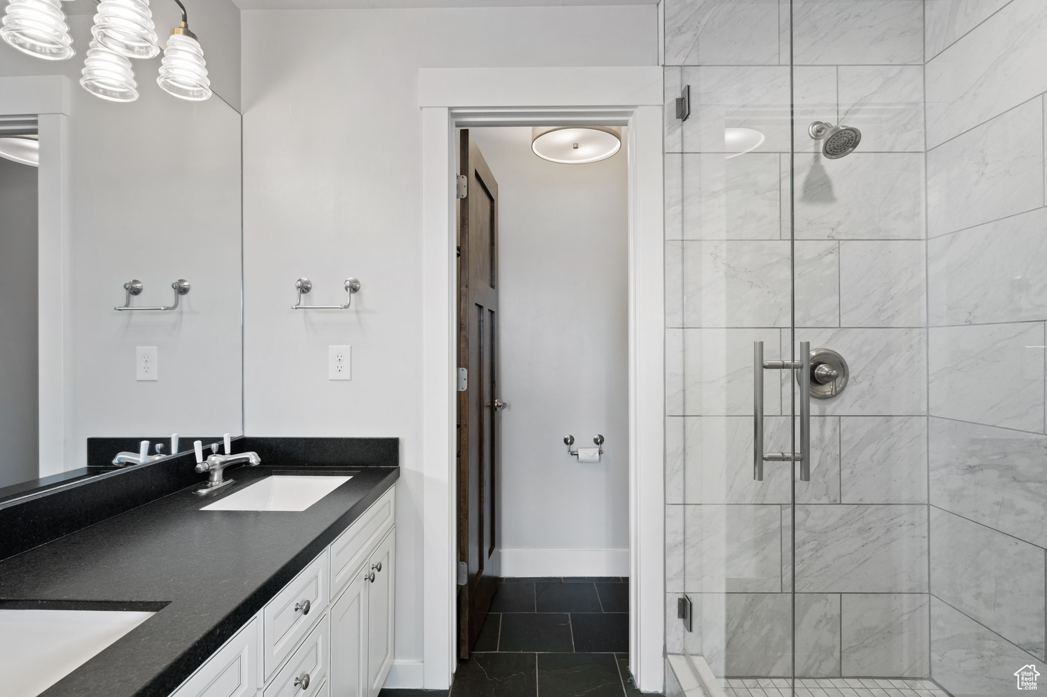 Double sink vanity