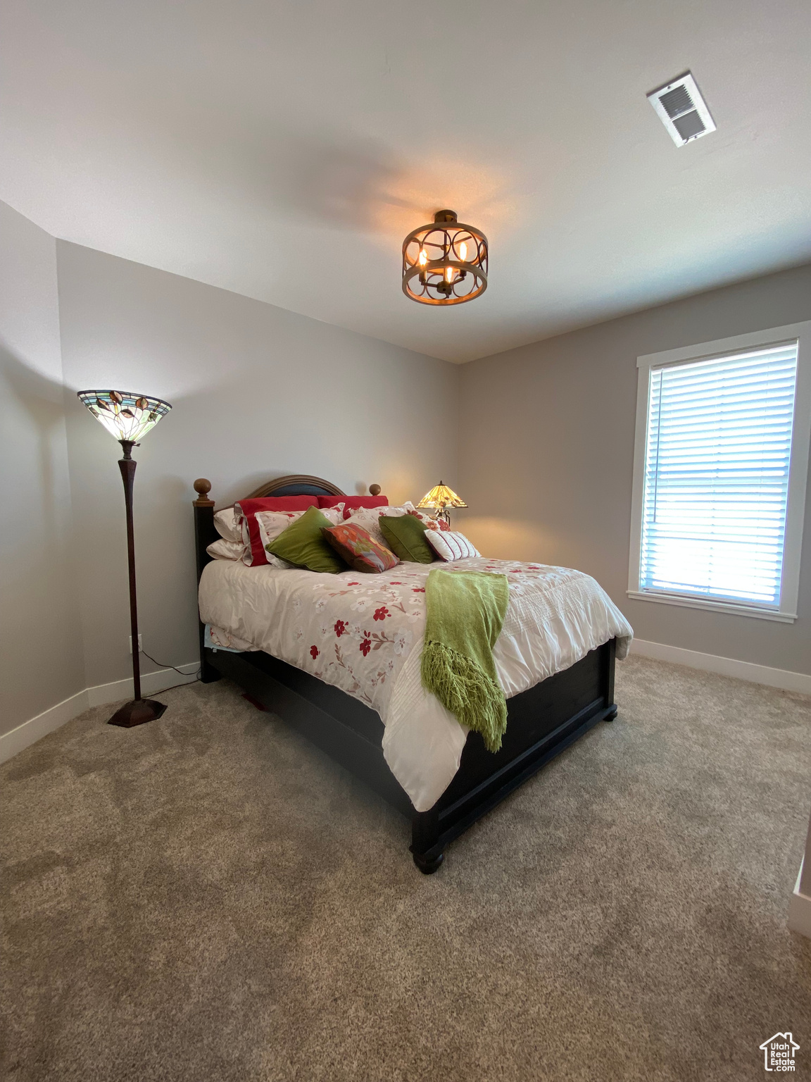 Bedroom with carpet