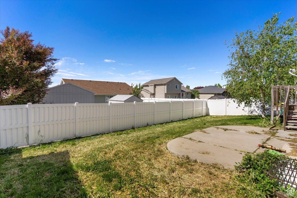 2433 W CRAIG, Syracuse, Utah 84075, 4 Bedrooms Bedrooms, 12 Rooms Rooms,2 BathroomsBathrooms,Residential,For sale,CRAIG,2001433