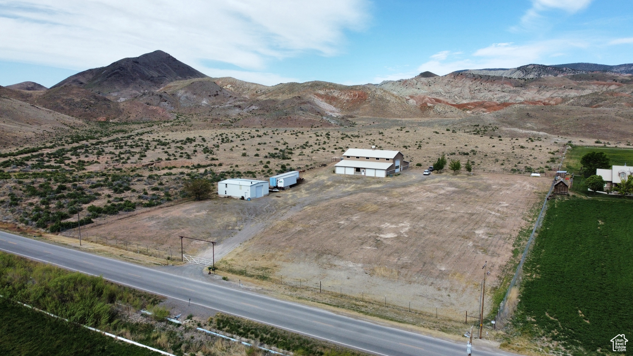 Birds eye view of property with a mountain view