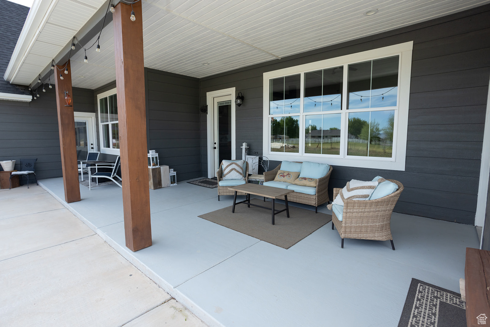 View of patio with outdoor lounge area