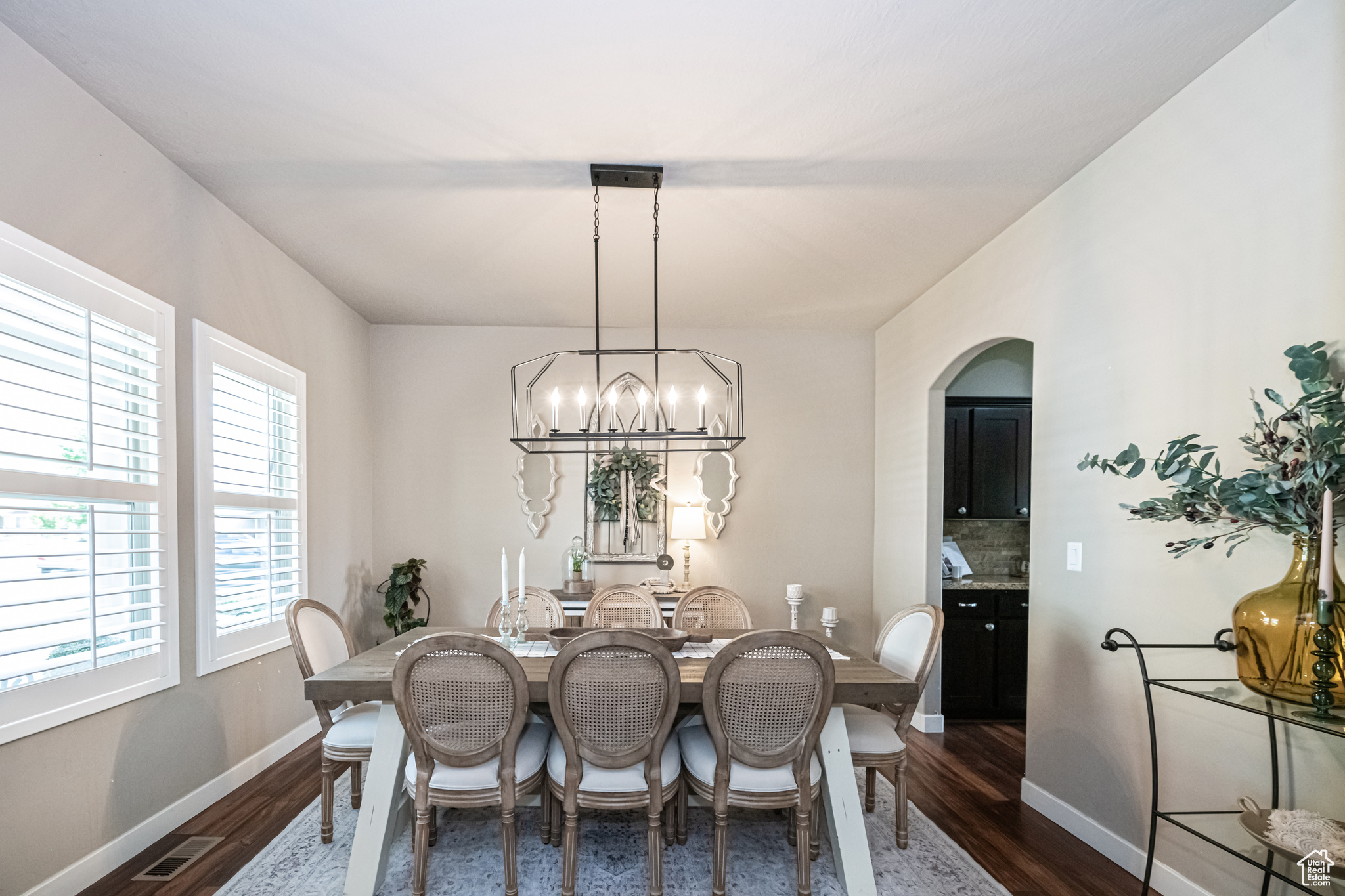 Formal dining and a notable chandelier