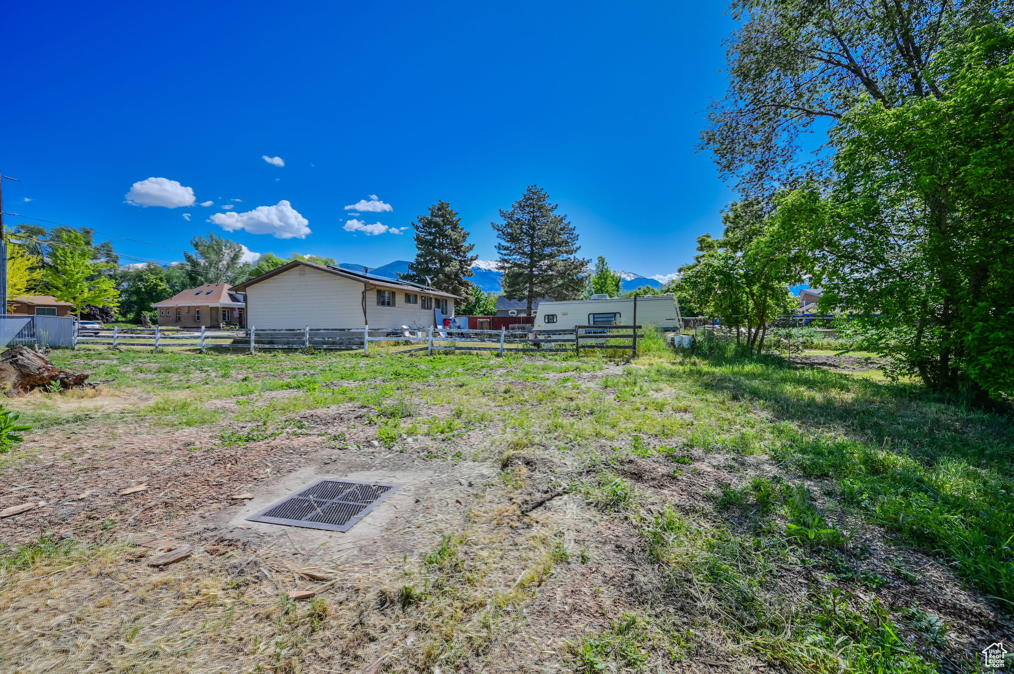 209 S 100 W, American Fork, Utah 84003, 5 Bedrooms Bedrooms, 12 Rooms Rooms,1 BathroomBathrooms,Residential,For sale,100,2001939