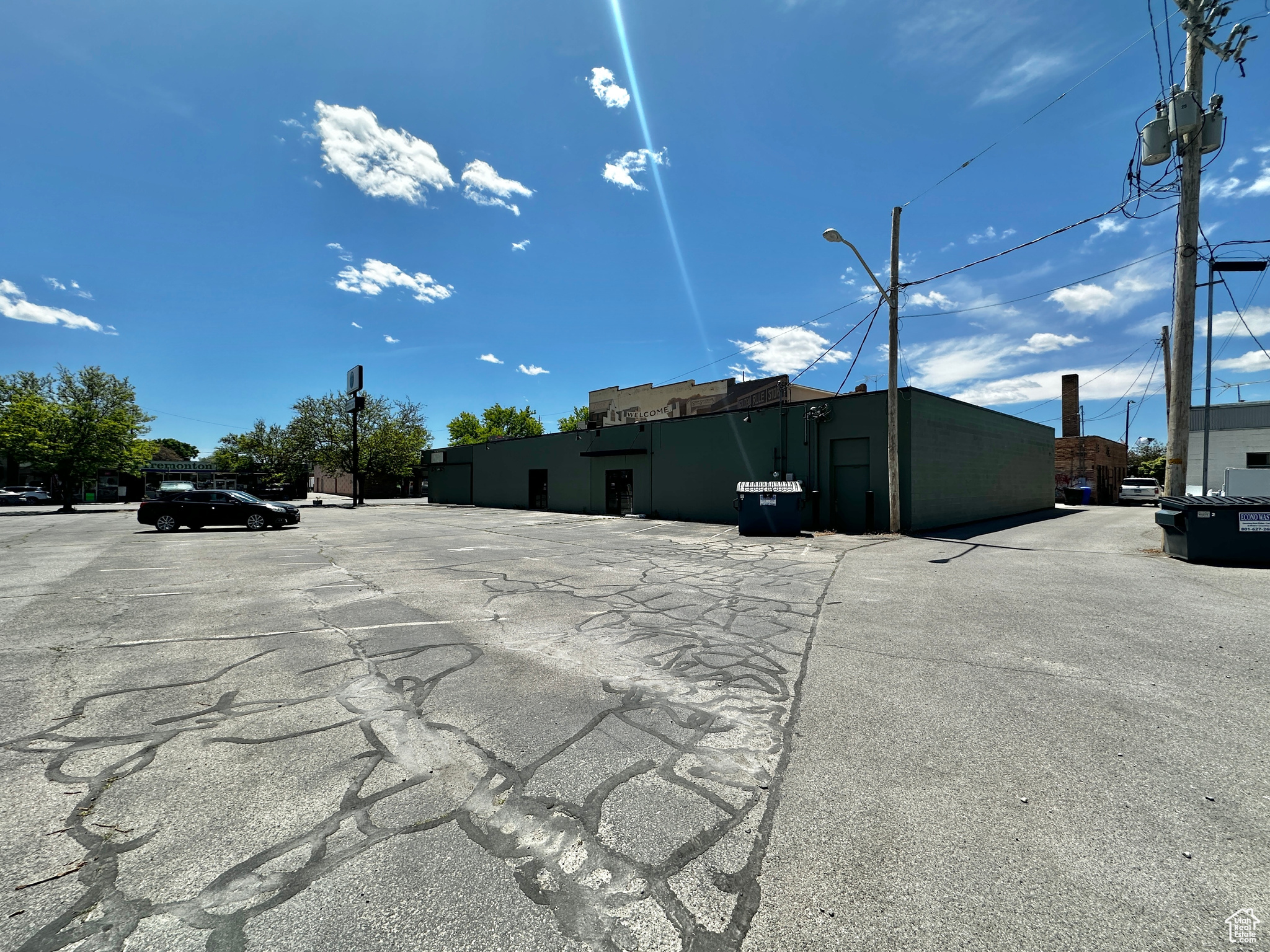 27 E MAIN, Tremonton, Utah 84337, ,Commercial Sale Commercial Lease,For sale,MAIN,2002028