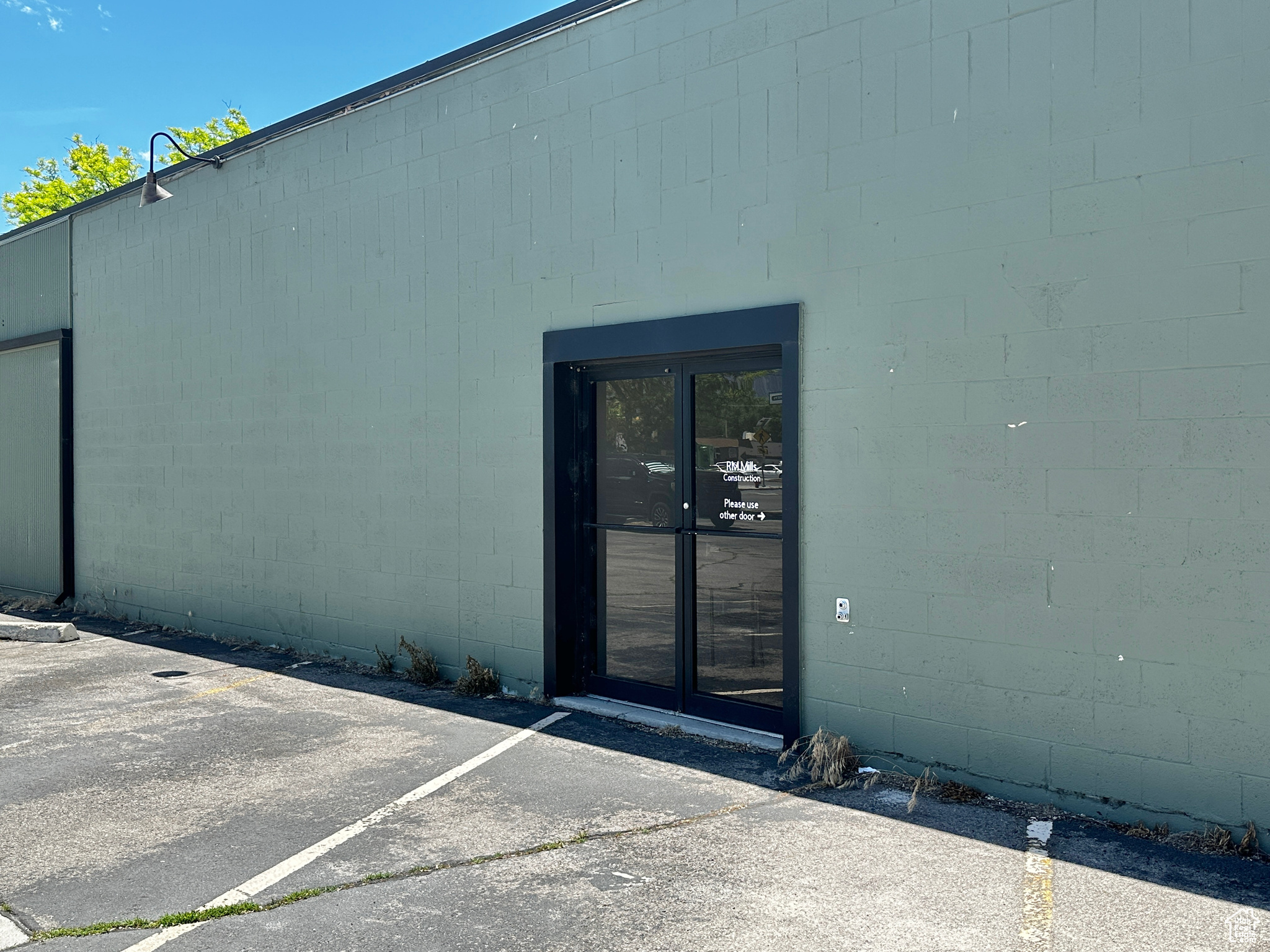 27 E MAIN, Tremonton, Utah 84337, ,Commercial Sale Commercial Lease,For sale,MAIN,2002028