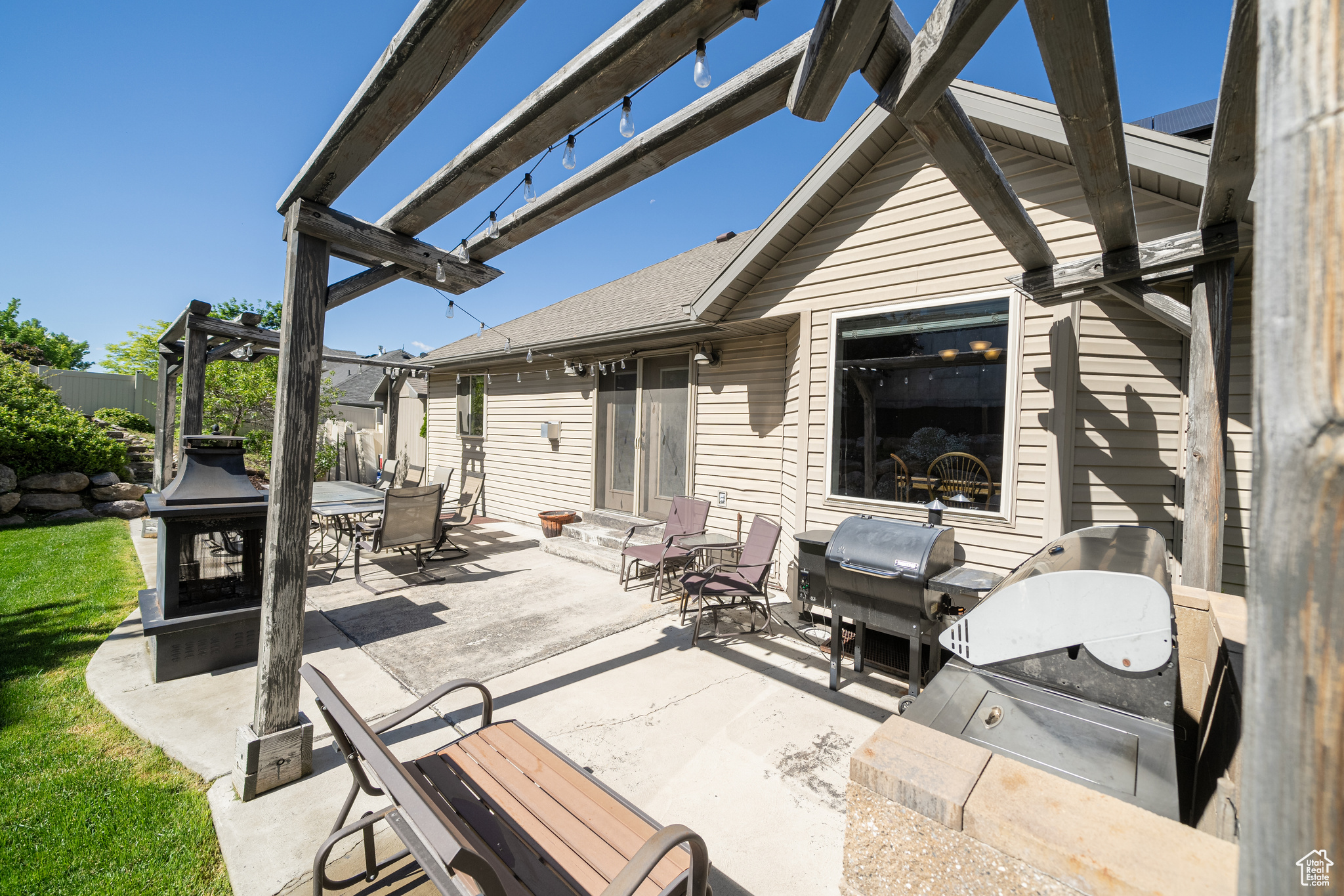 View of patio / terrace with a pergola