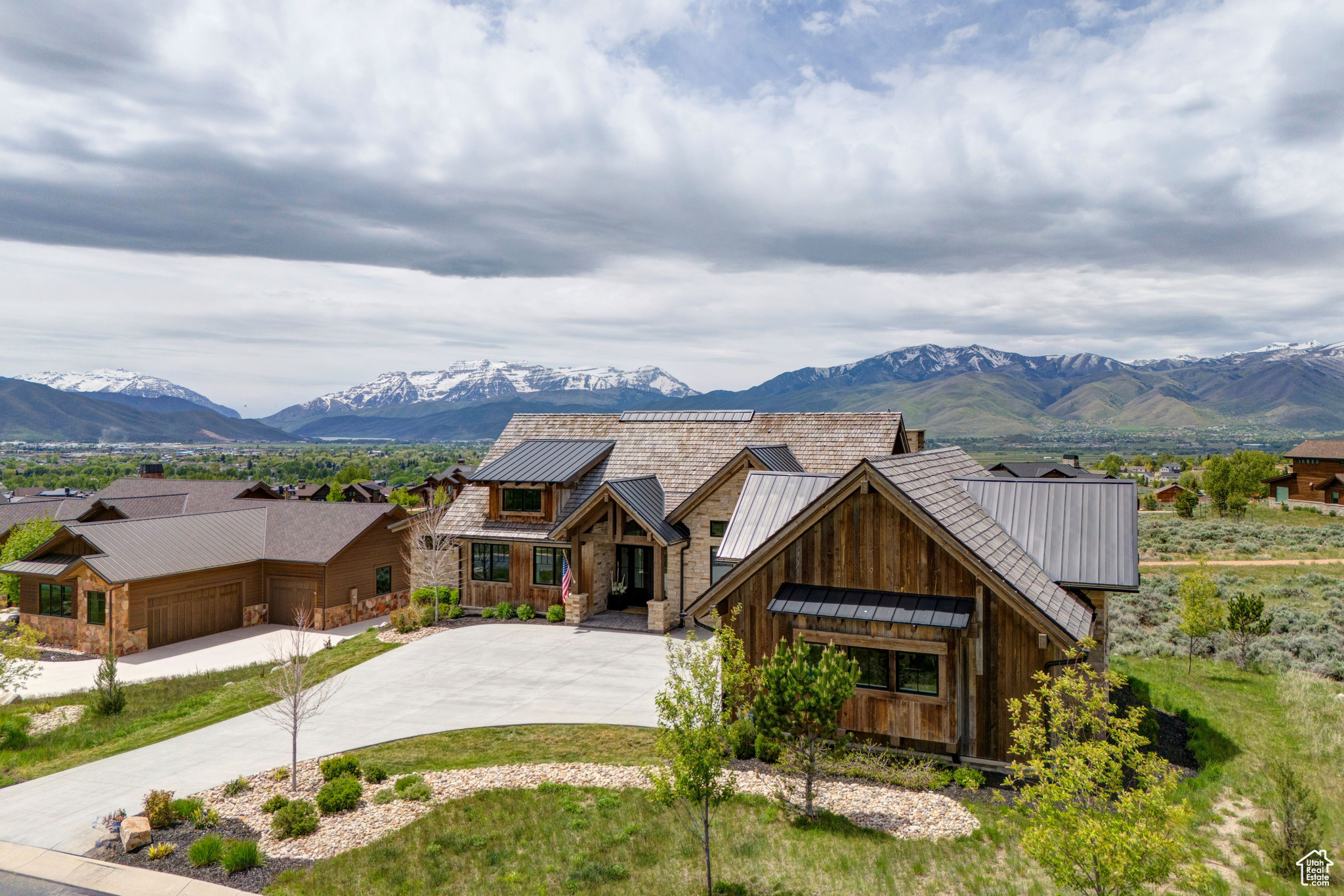 1215 N CHIMNEY ROCK #43, Heber City, Utah 84032, 4 Bedrooms Bedrooms, 15 Rooms Rooms,3 BathroomsBathrooms,Residential,For sale,CHIMNEY ROCK,2002290