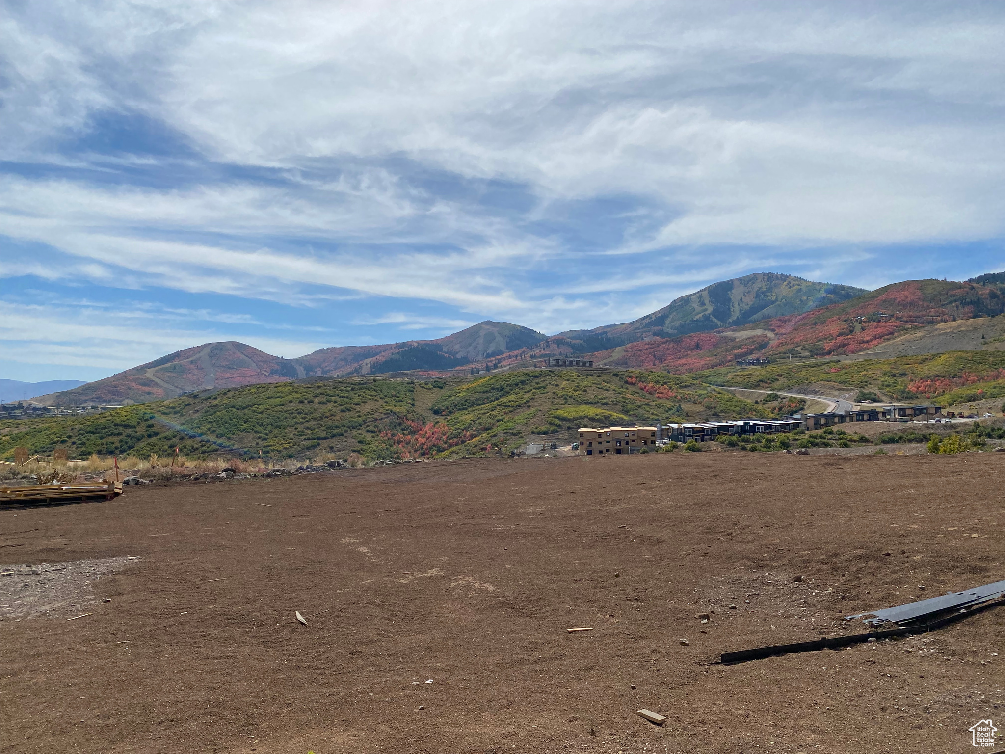 View of mountain feature