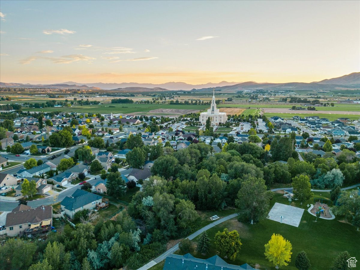 Aerial view at dusk with a mountain view