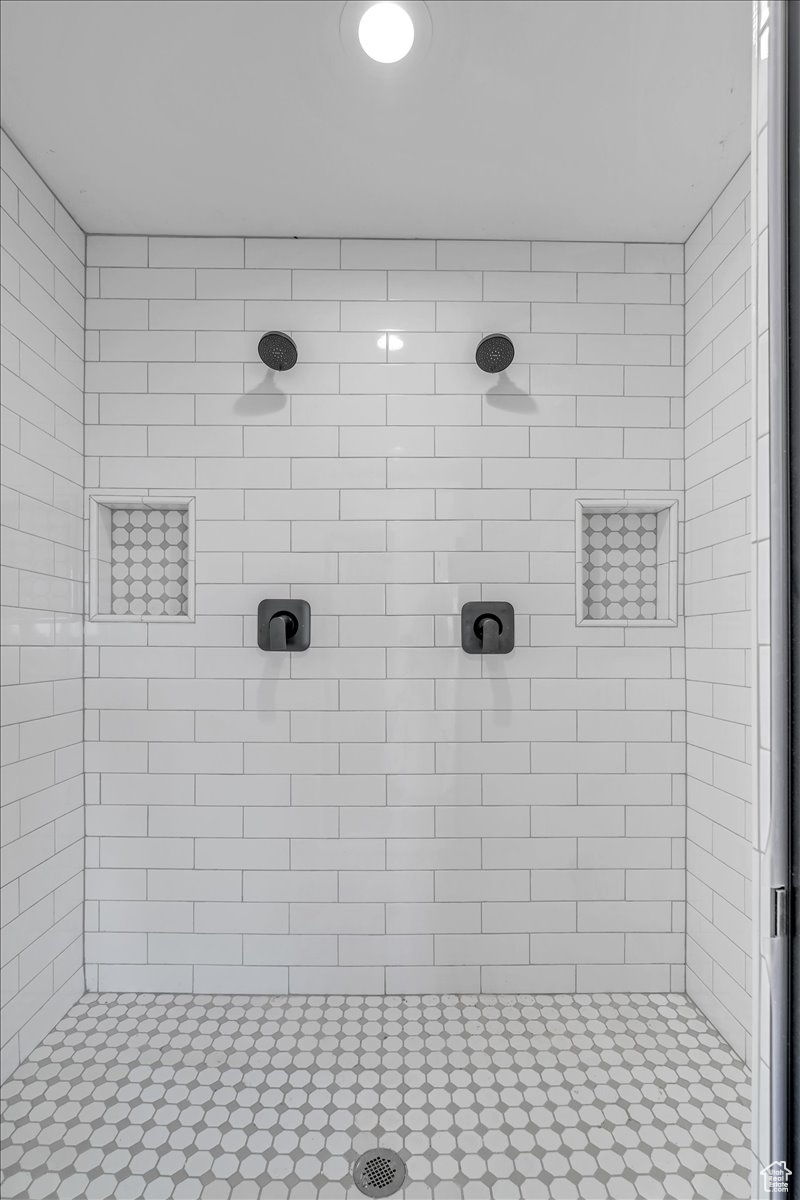 Bathroom with a tile shower