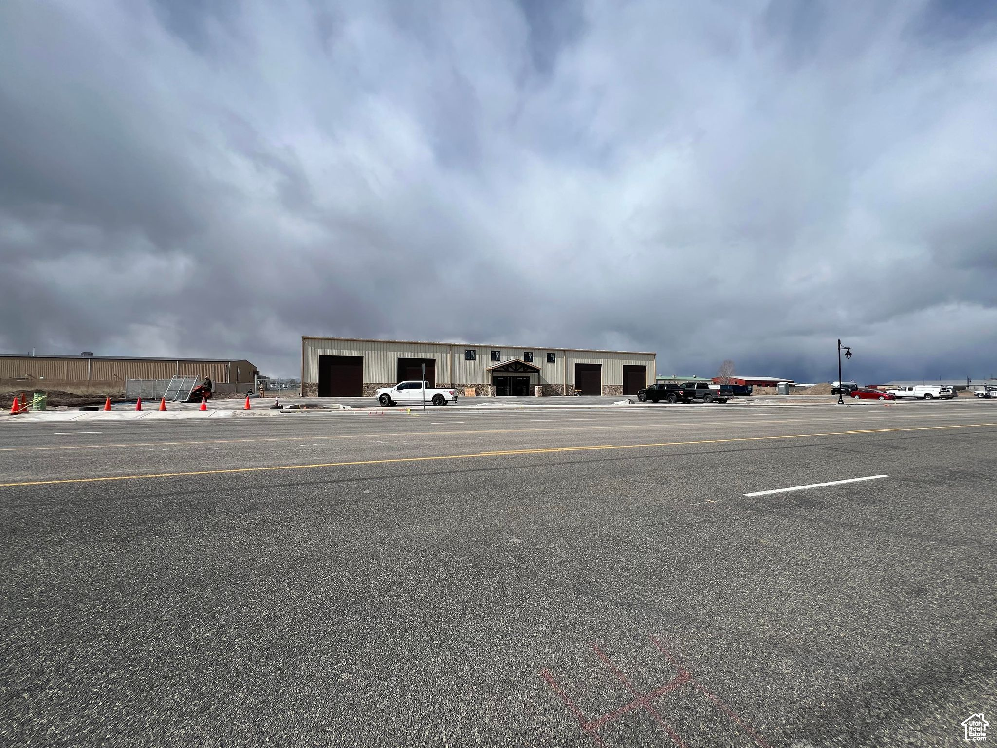 2721 N RULON WHITE, Pleasant View, Utah 84404, ,Commercial Lease,For sale,RULON WHITE,2003262