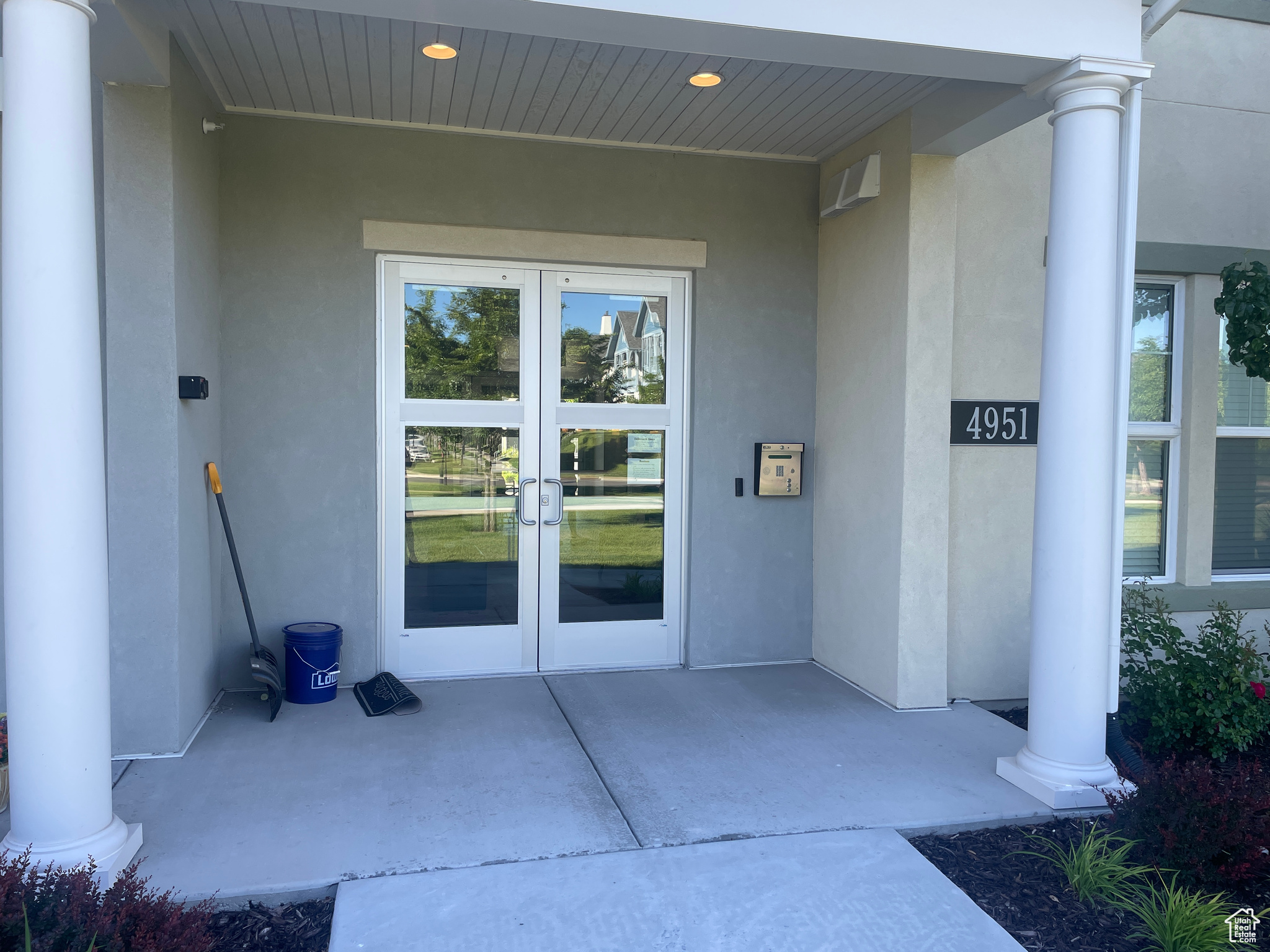 Main entrance to building 4951 on Tydeman Way