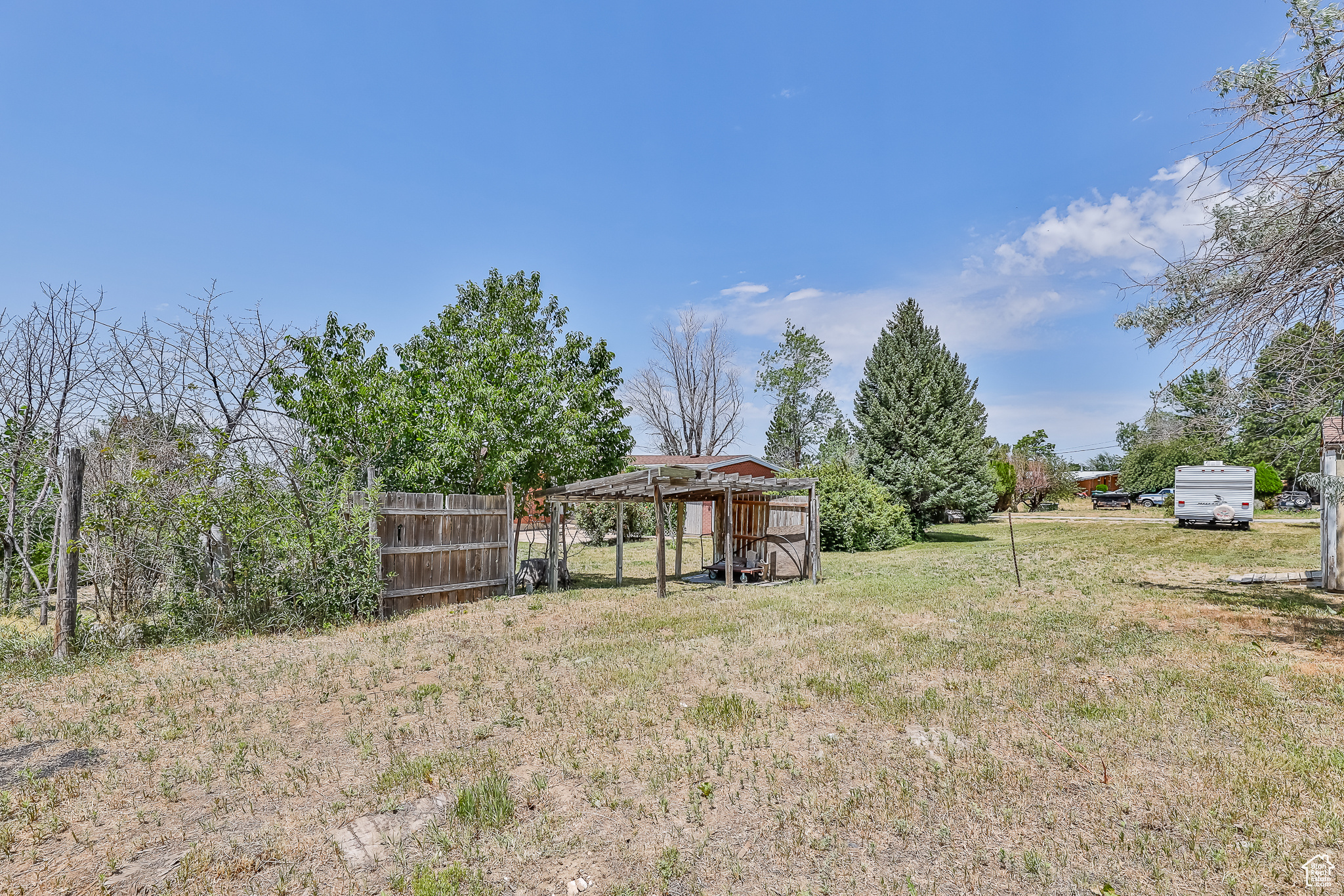 1392 E OAKMONT, Fruit Heights, Utah 84037, 4 Bedrooms Bedrooms, 10 Rooms Rooms,1 BathroomBathrooms,Residential,For sale,OAKMONT,2005356