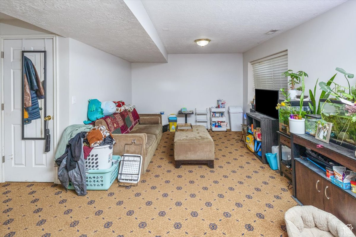 Large bedroom 8 with sitting area