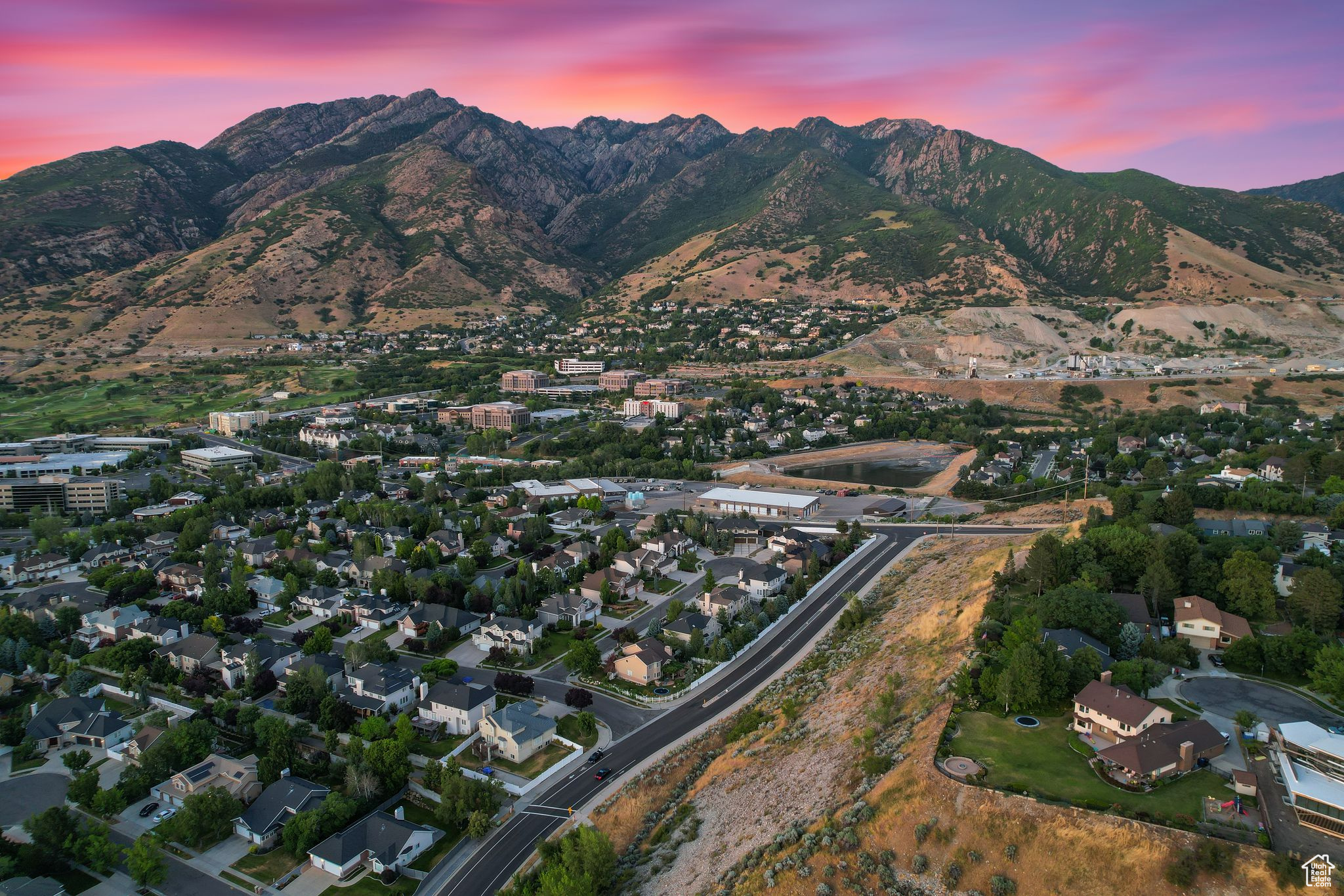 Aerial view at dusk with a mountain view